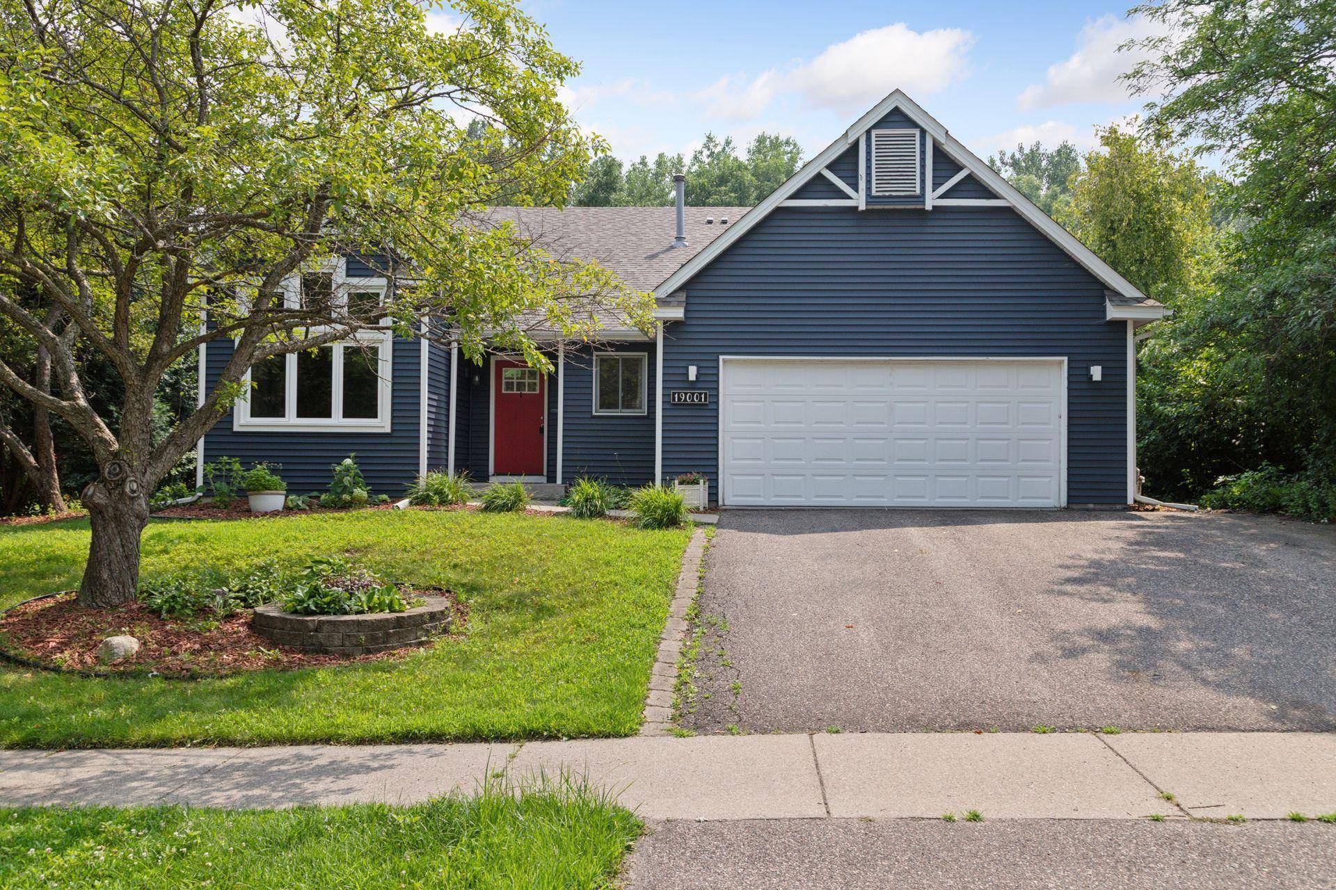Eden Prairie, MN 55346,19001 Twilight TRL
