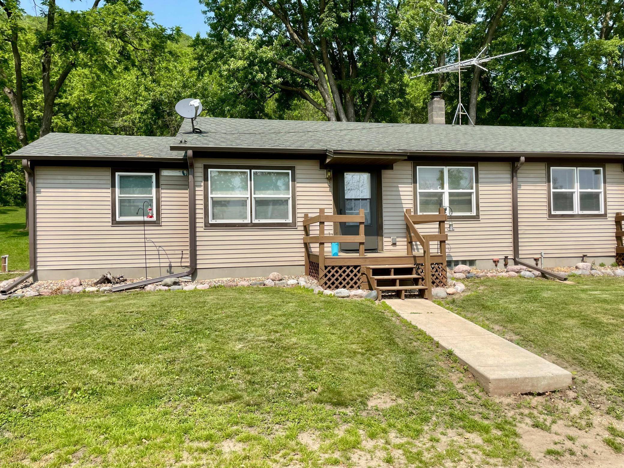 Alma, WI 54610,S1562 State Road 35