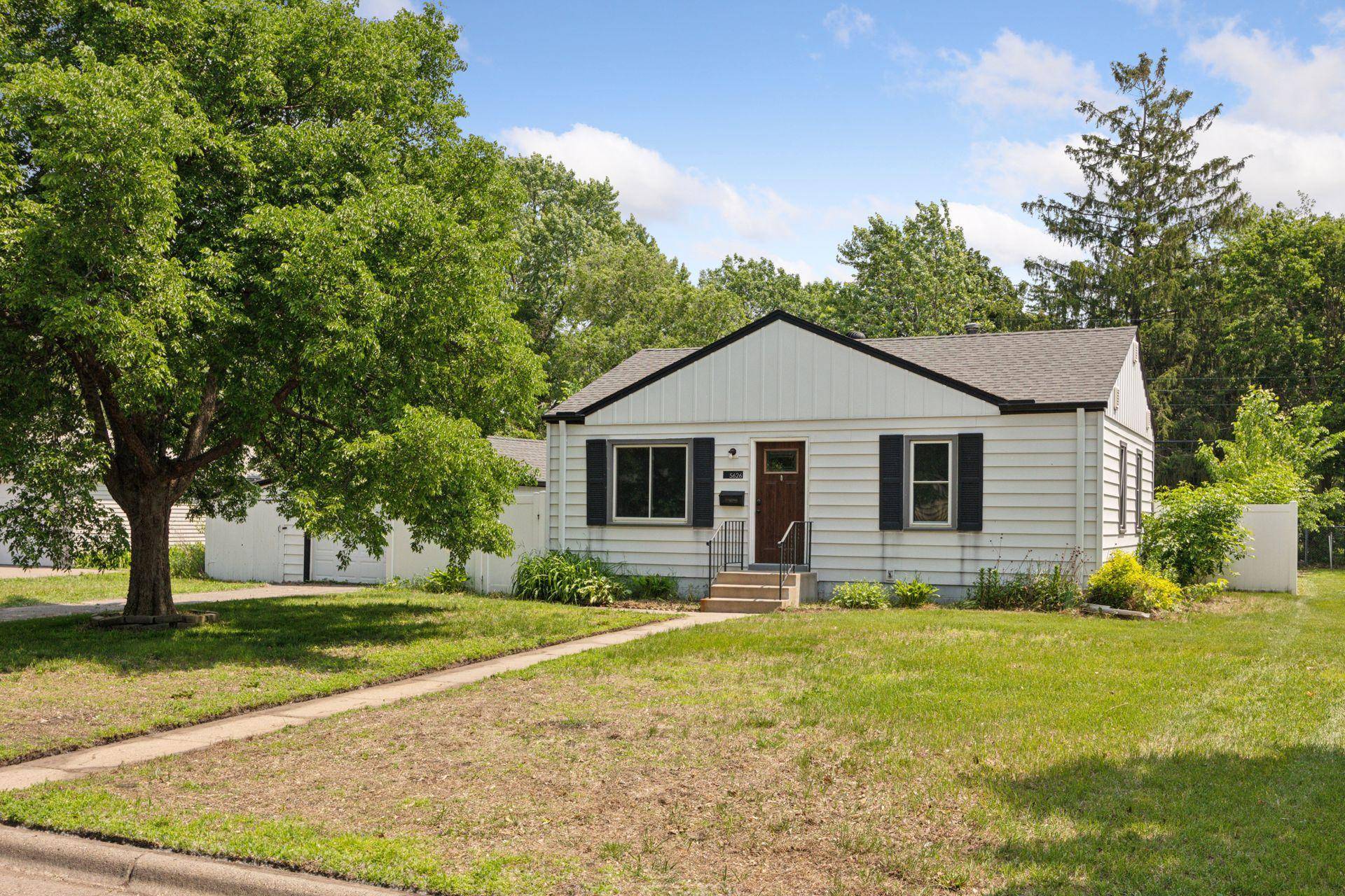 Brooklyn Center, MN 55430,5626 Knox AVE N