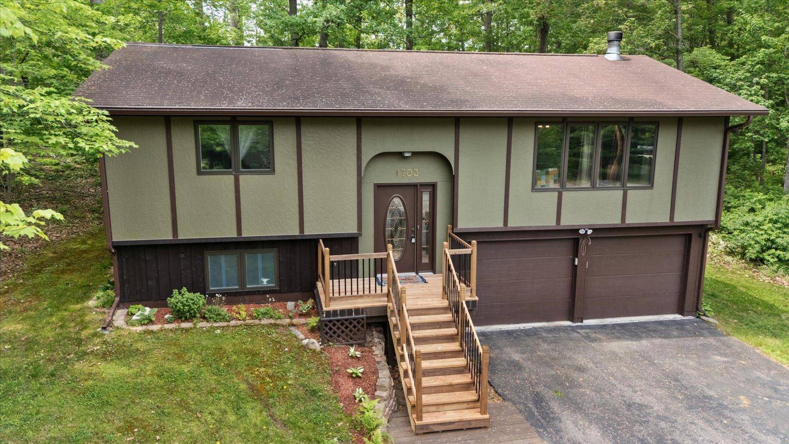Grand Rapids, MN 55744,1703 SW 3rd AVE