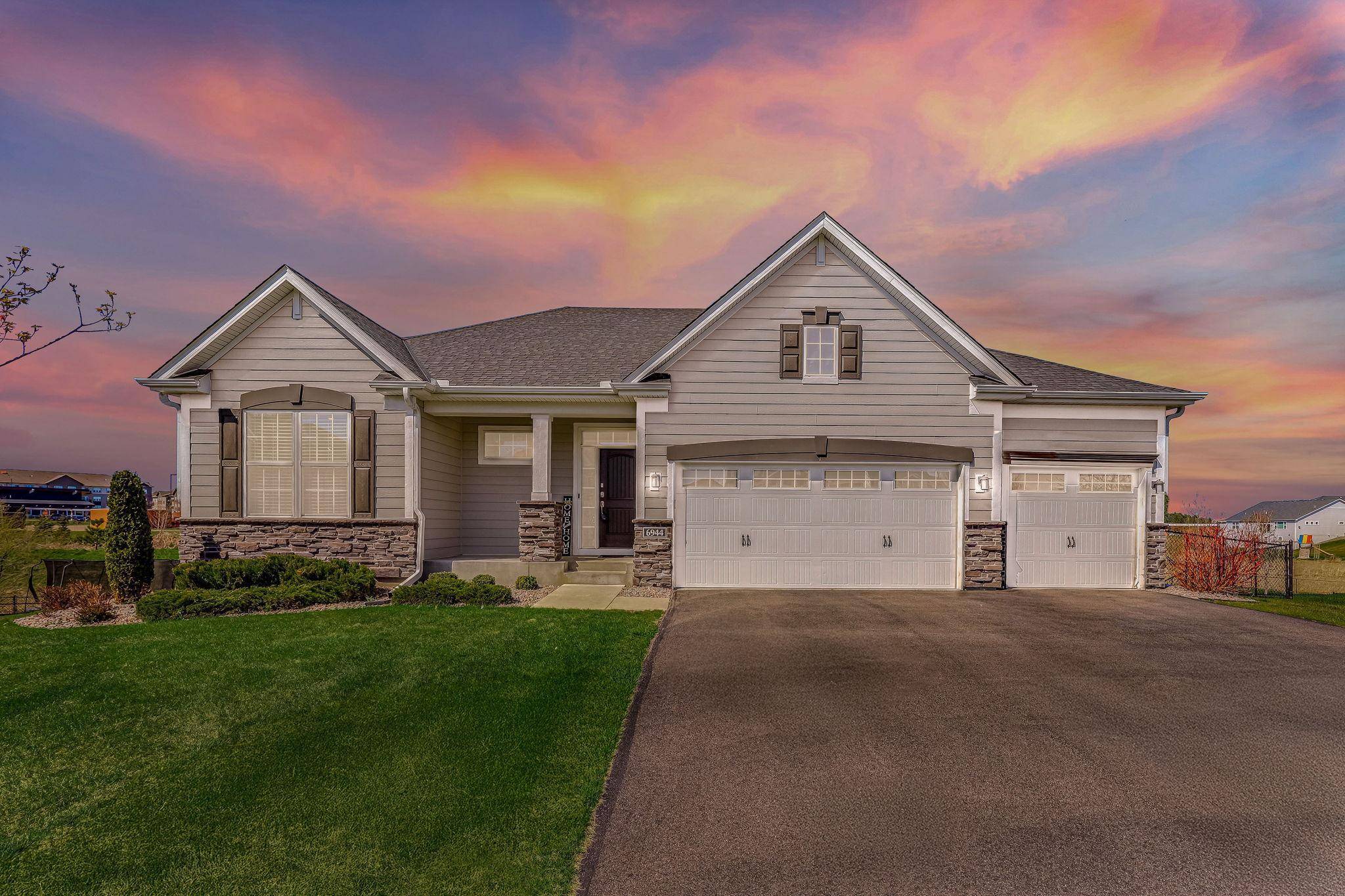 Maple Grove, MN 55311,6944 Xanthus LN N