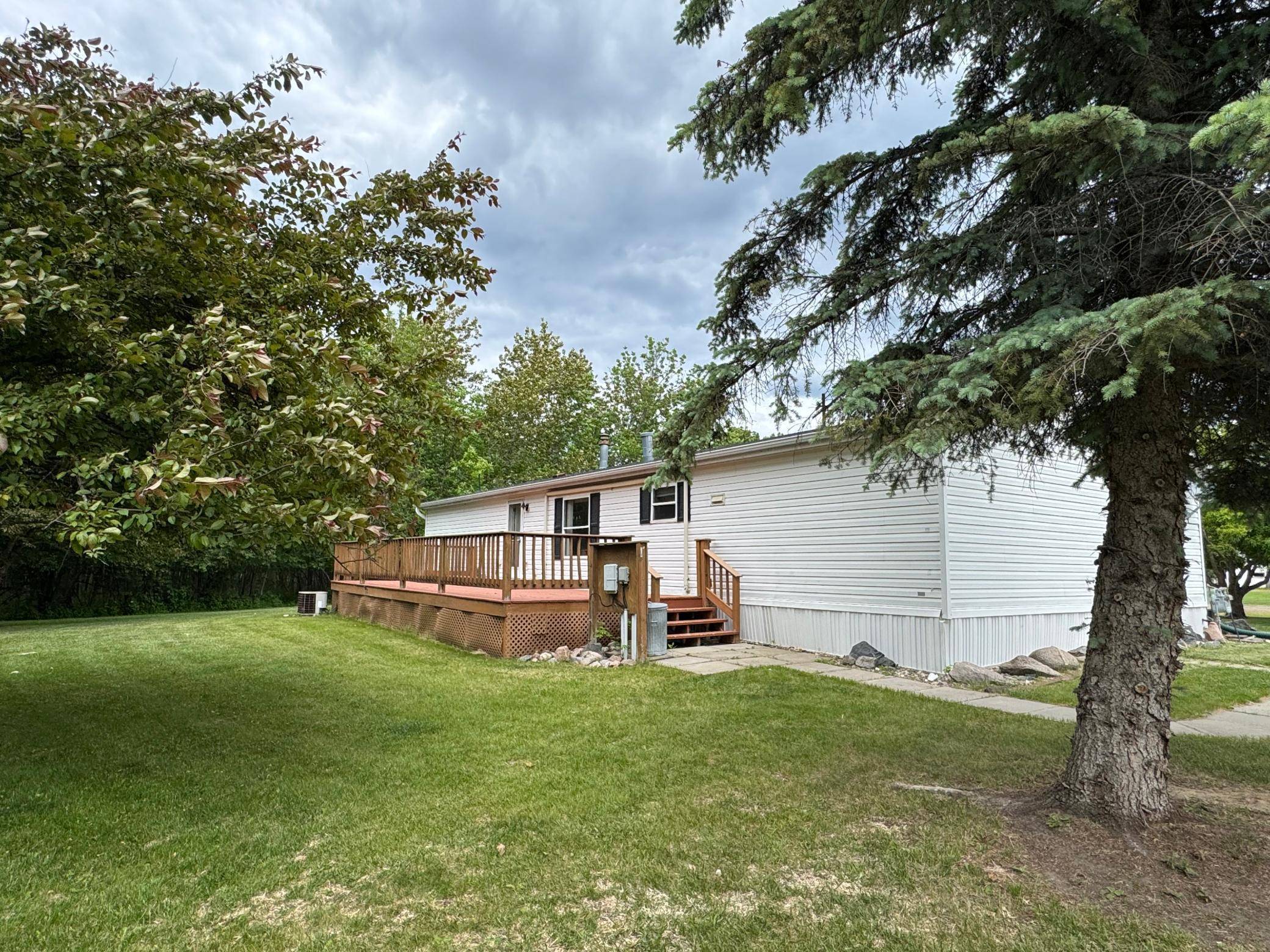 International Falls, MN 56649,1616 4th AVE
