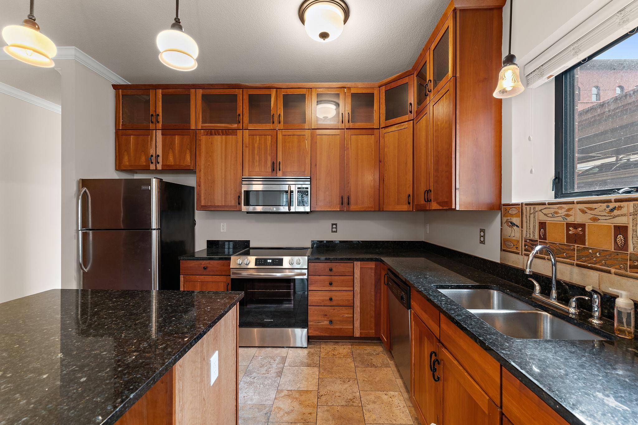 Saint Paul, MN 55101,270 4th ST E #109