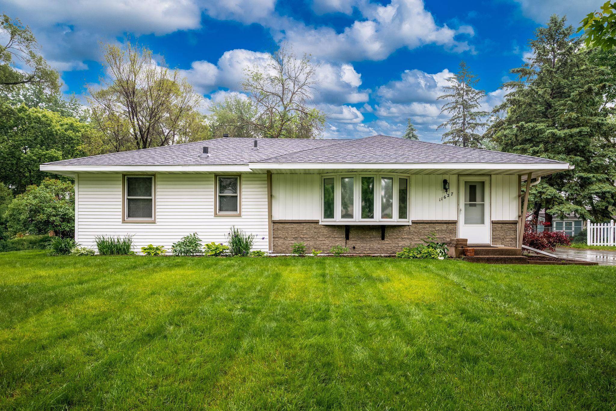Coon Rapids, MN 55433,11627 Yukon ST NW