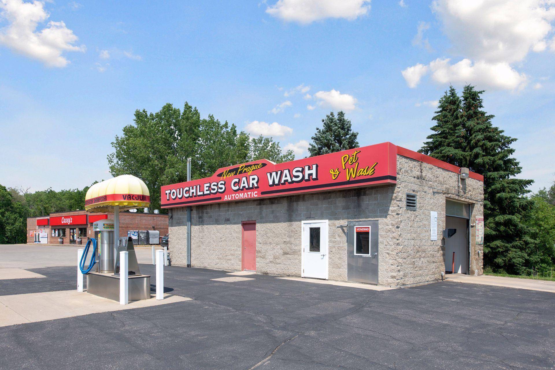 New Prague, MN 56071,201 4th AVE NW