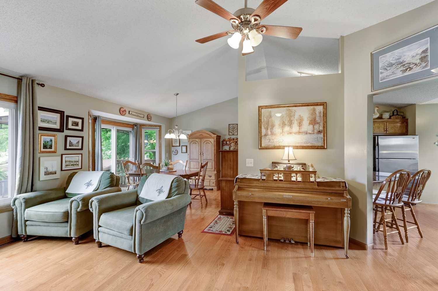 Chaska, MN 55318,1871 Waterford LN