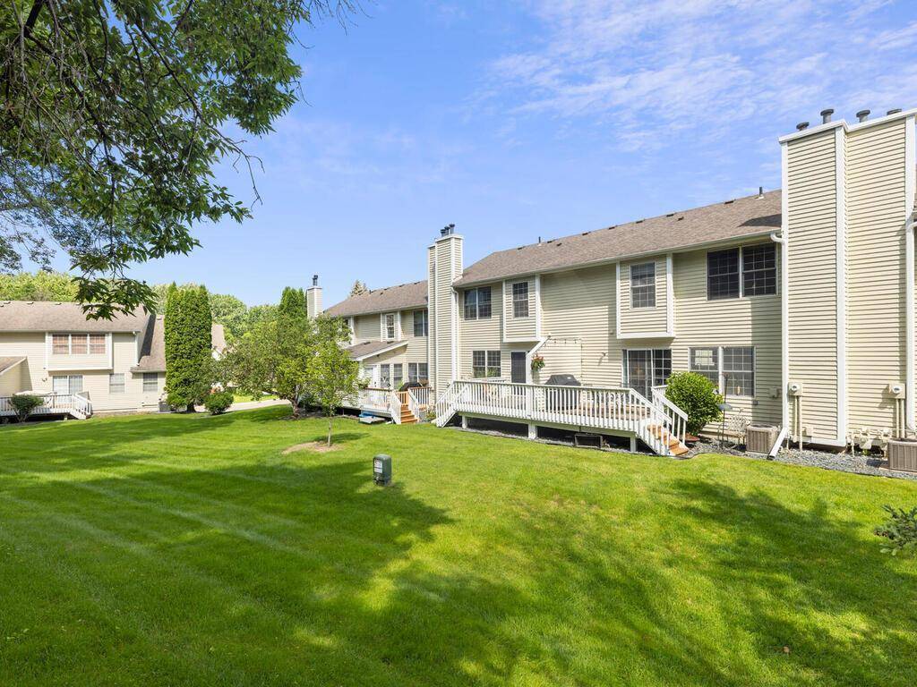 Minnetonka, MN 55345,17145 Sandy LN