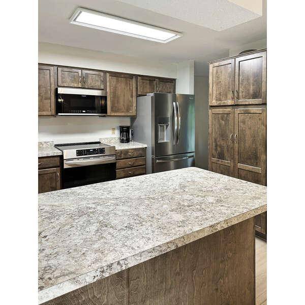 Chanhassen, MN 55317,861 Lake Susan DR