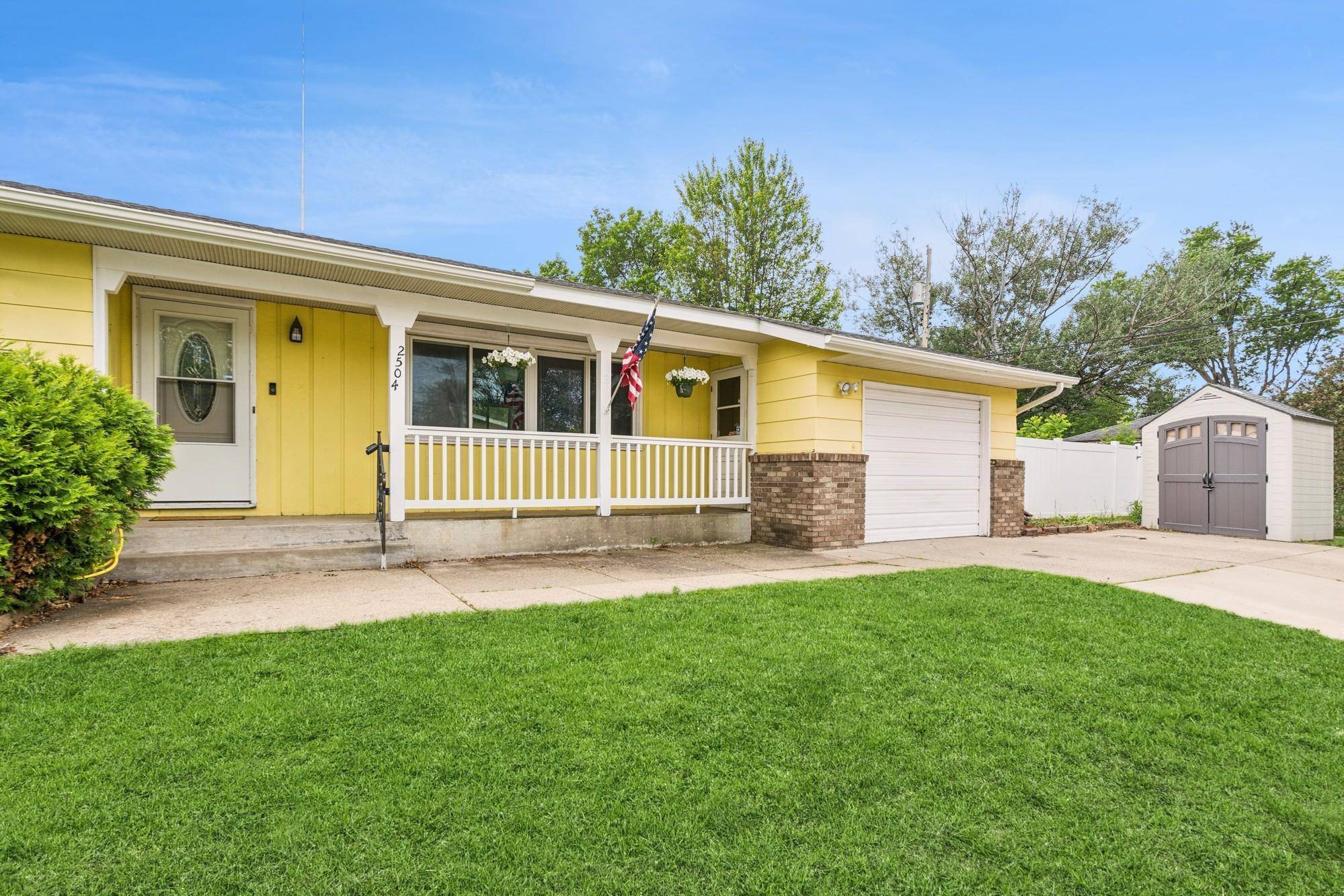 Saint Cloud, MN 56303,2504 9th ST N