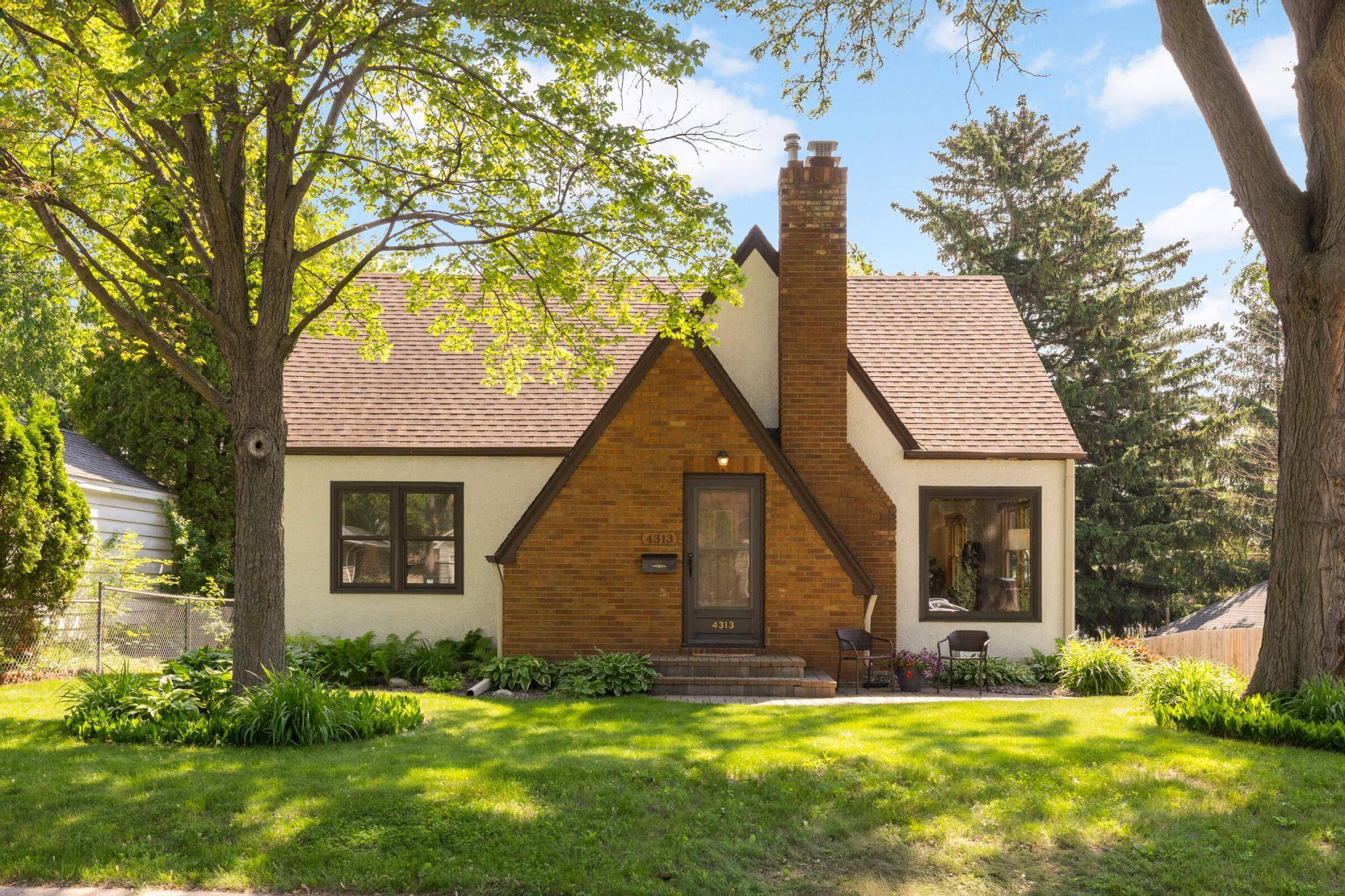 Columbia Heights, MN 55421,4313 Arthur ST NE