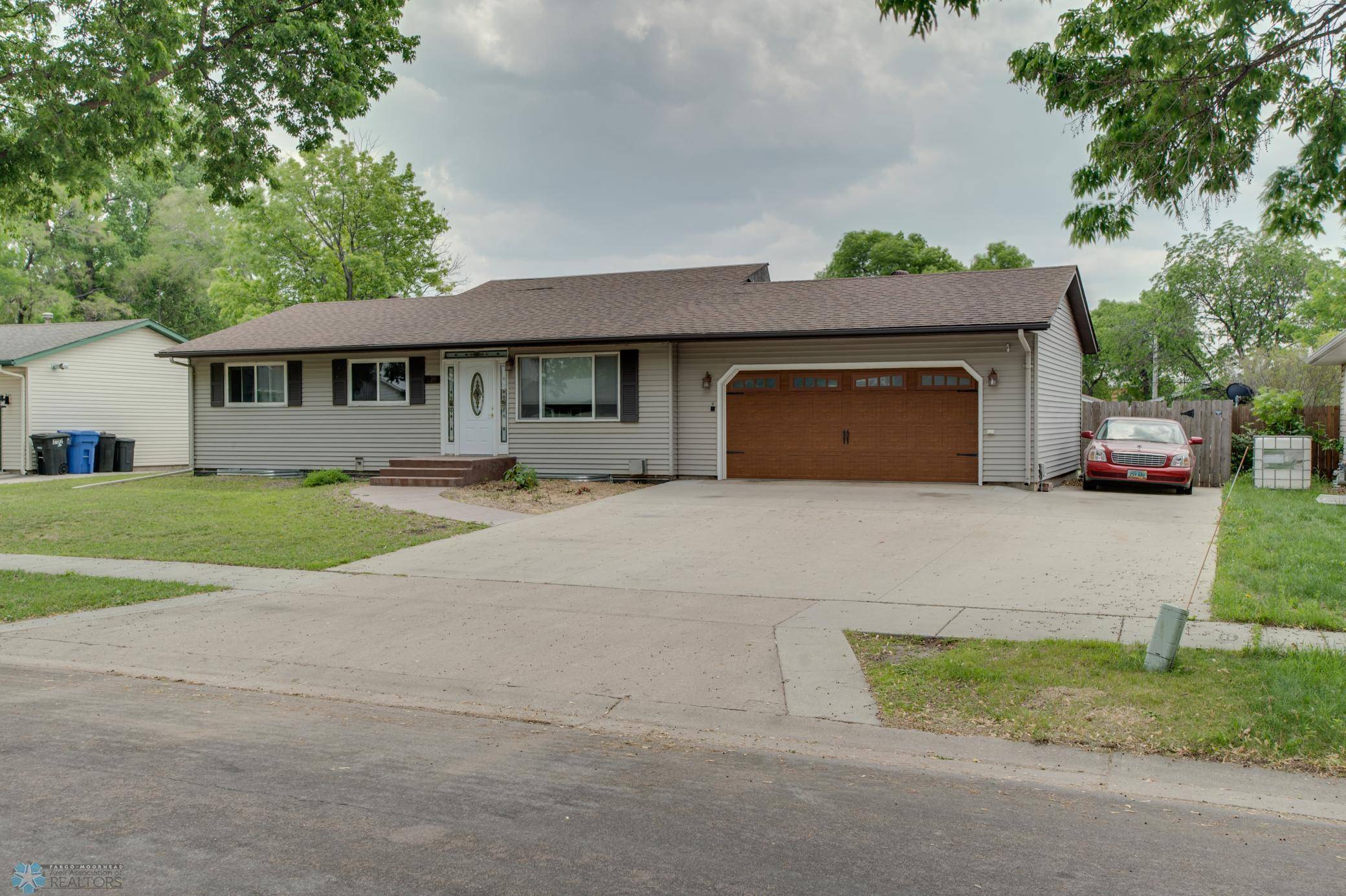 Fargo, ND 58102,2910 Madison AVE N