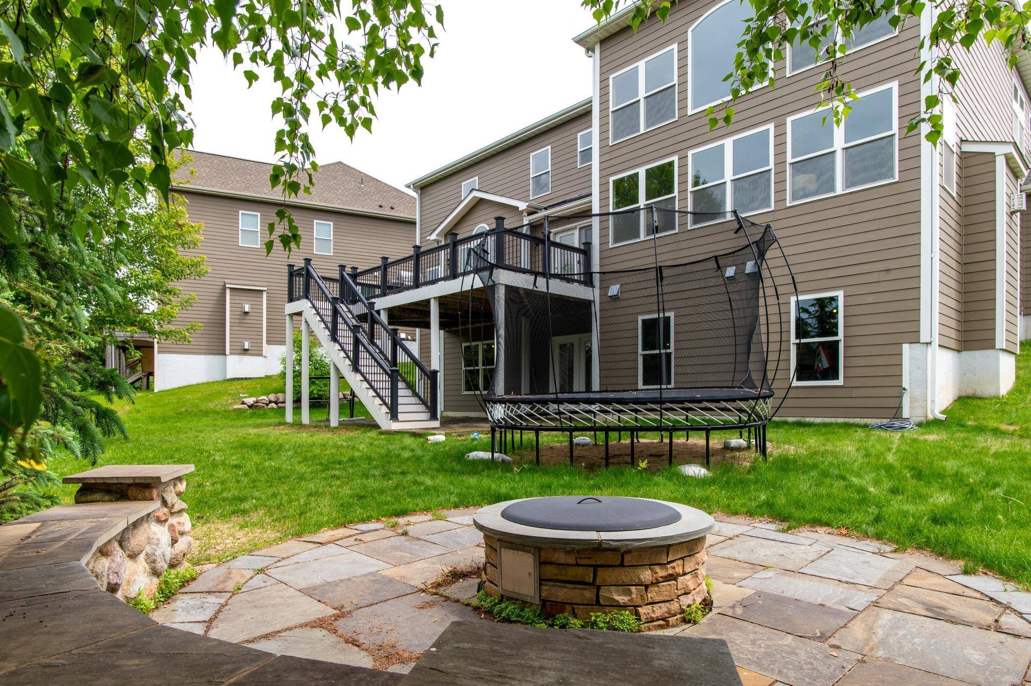 Eden Prairie, MN 55347,16326 Sohm CT