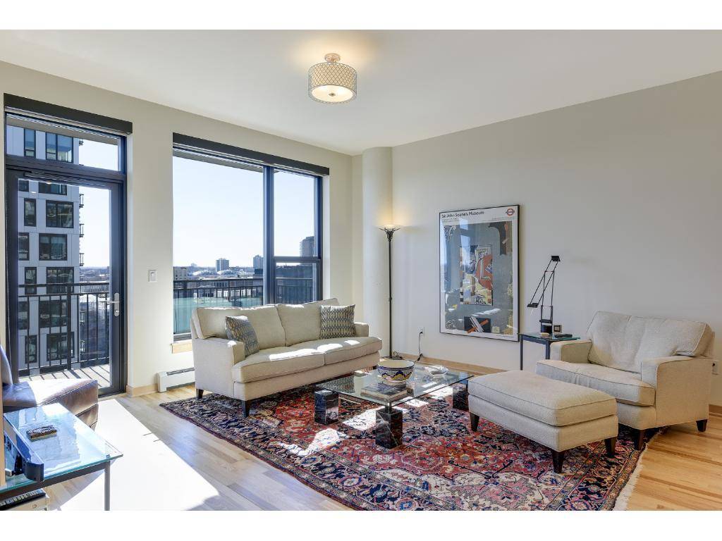 Minneapolis, MN 55415,740 Portland AVE S #1204