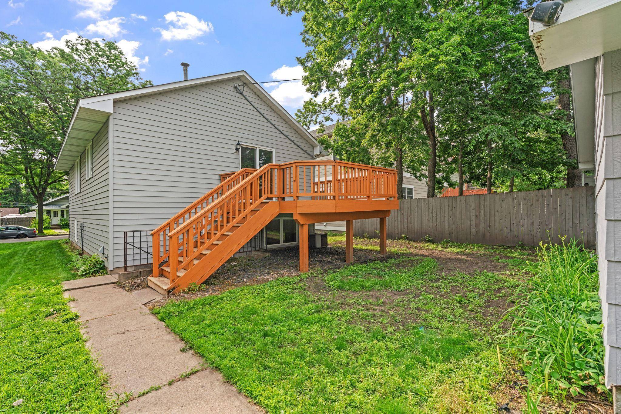 Minneapolis, MN 55413,744 Pierce ST NE