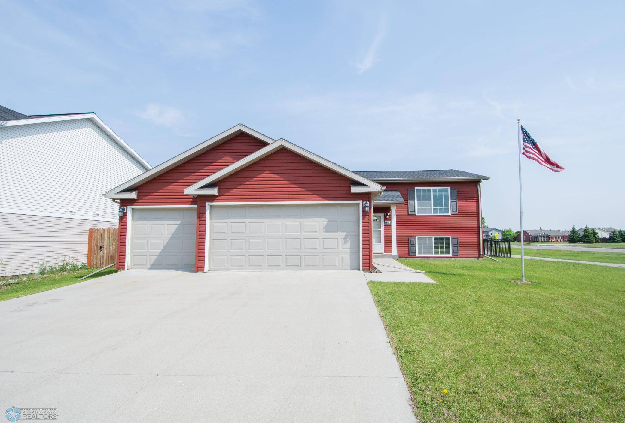 Moorhead, MN 56560,1334 44th AVE S