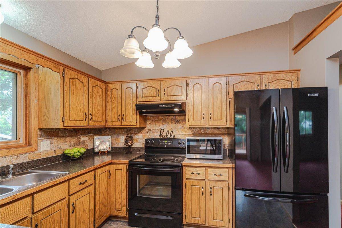 Coon Rapids, MN 55433,10440 Hummingbird ST NW