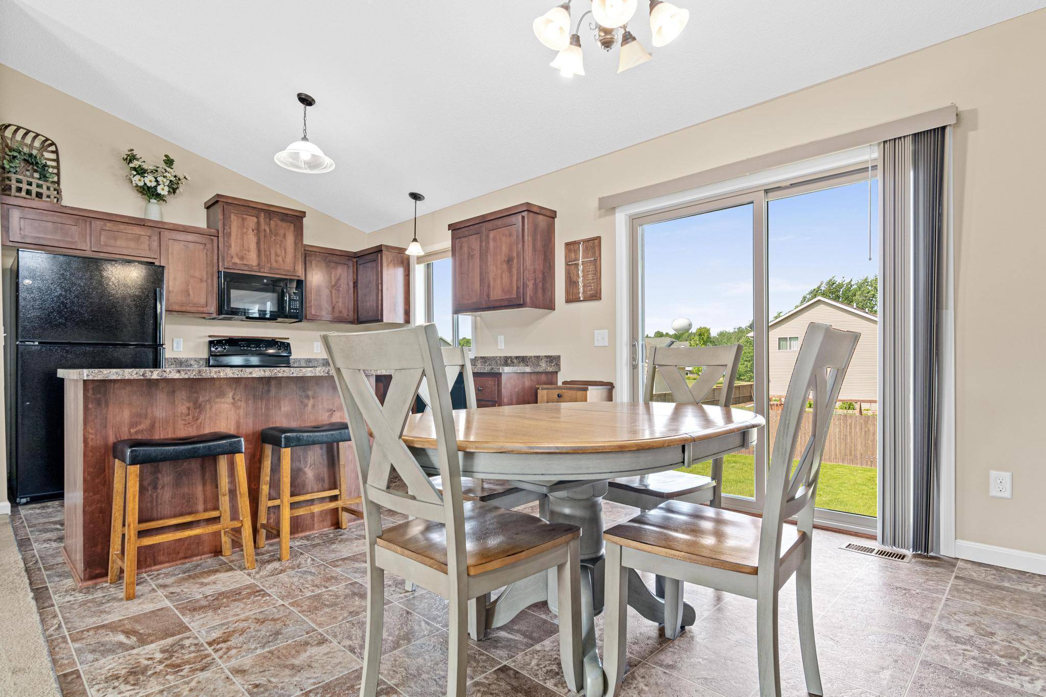 North Branch, MN 55056,38006 Harvester AVE