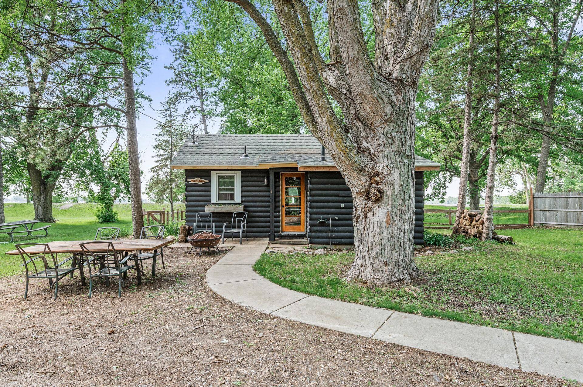 Howard Lake, MN 55349,5942 County Road 7 SW