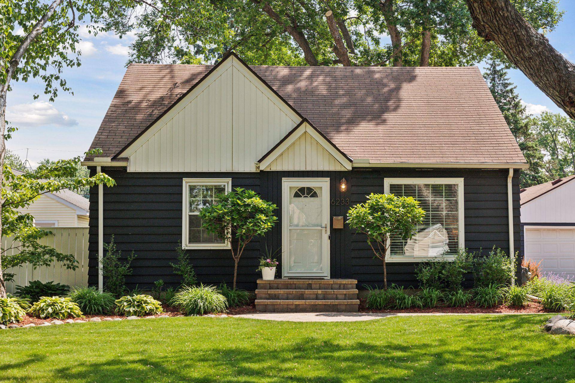 Richfield, MN 55423,6233 4th AVE S