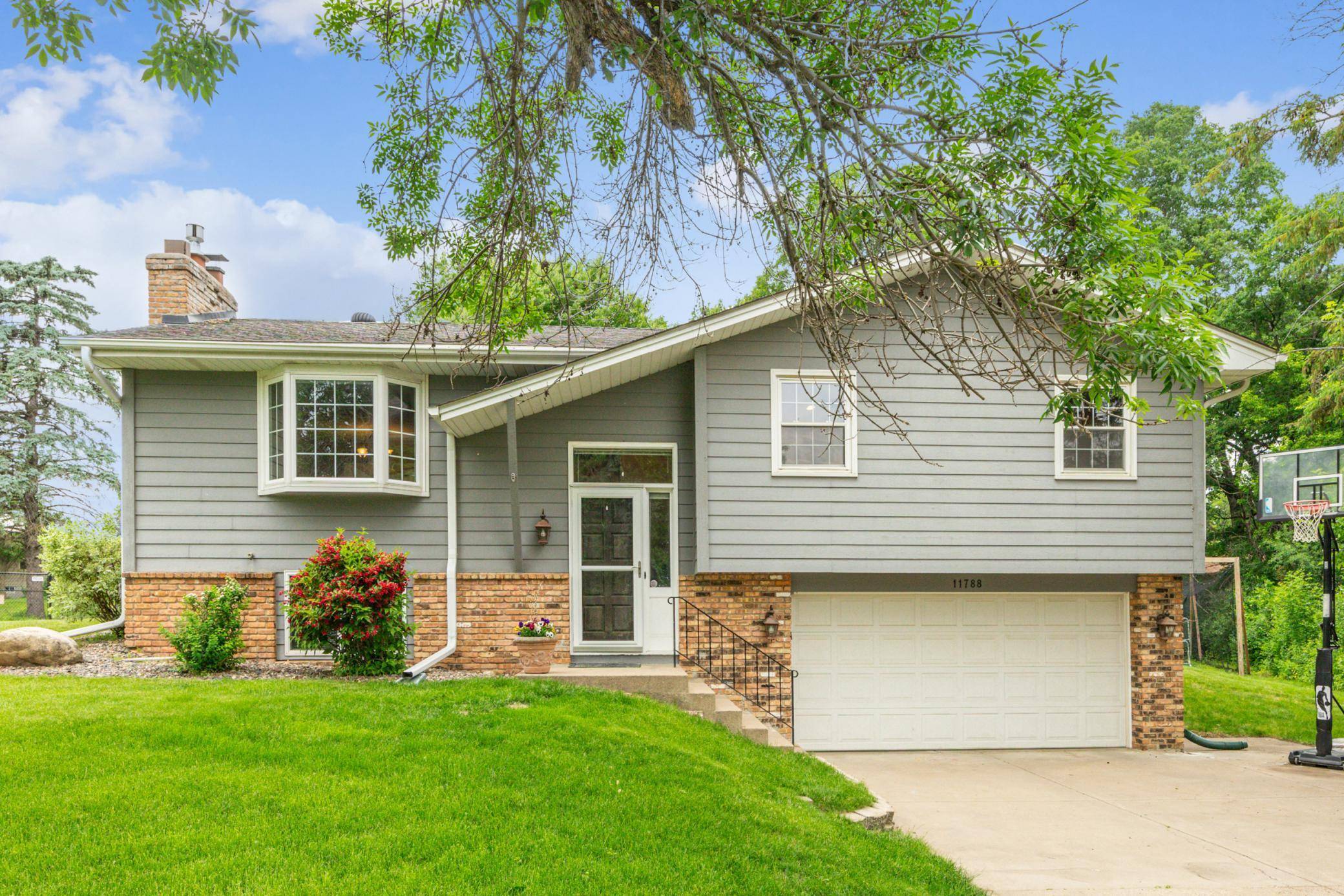 Maple Grove, MN 55369,11788 65th PL N