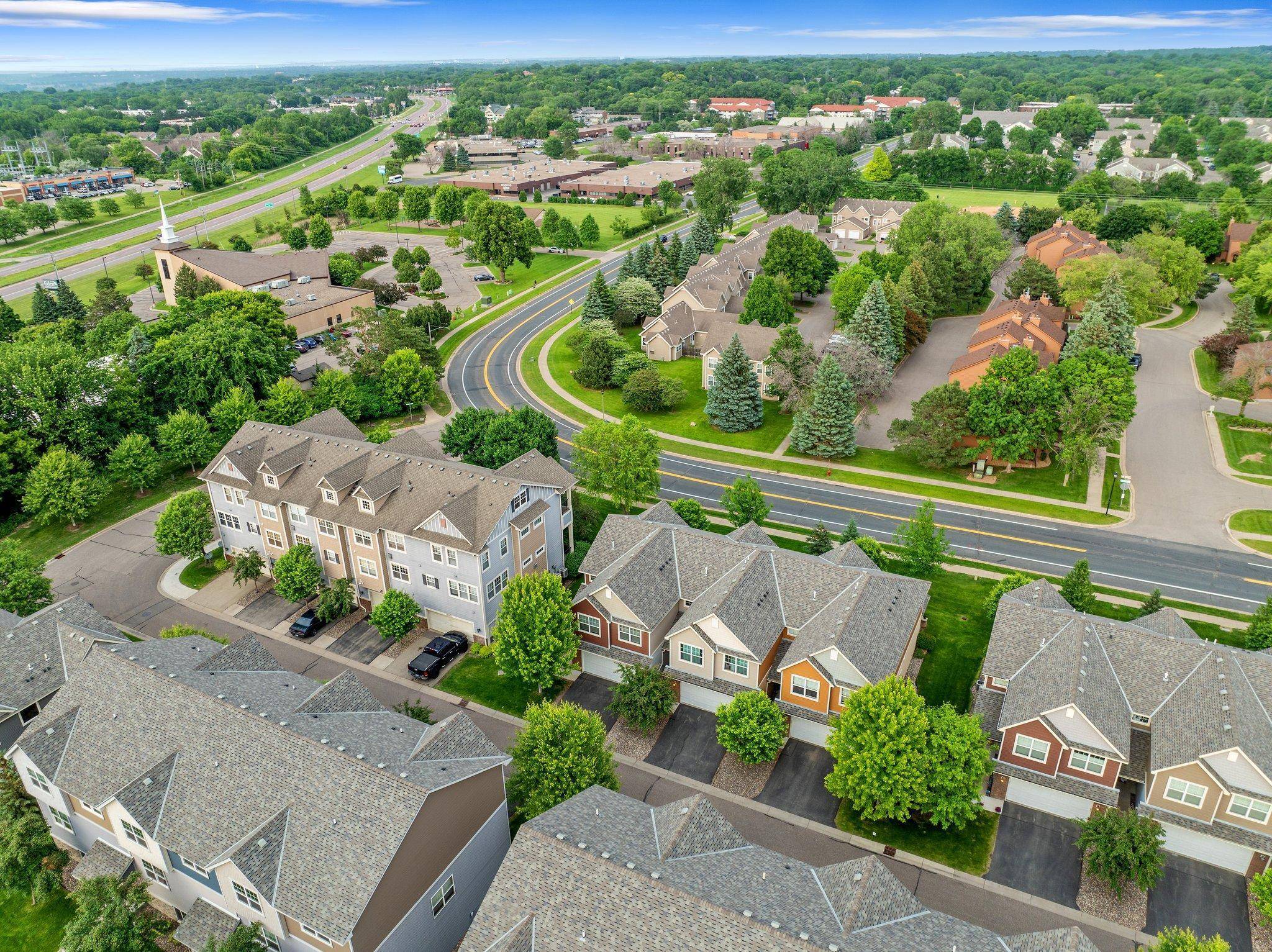 Burnsville, MN 55337,12284 River Valley DR