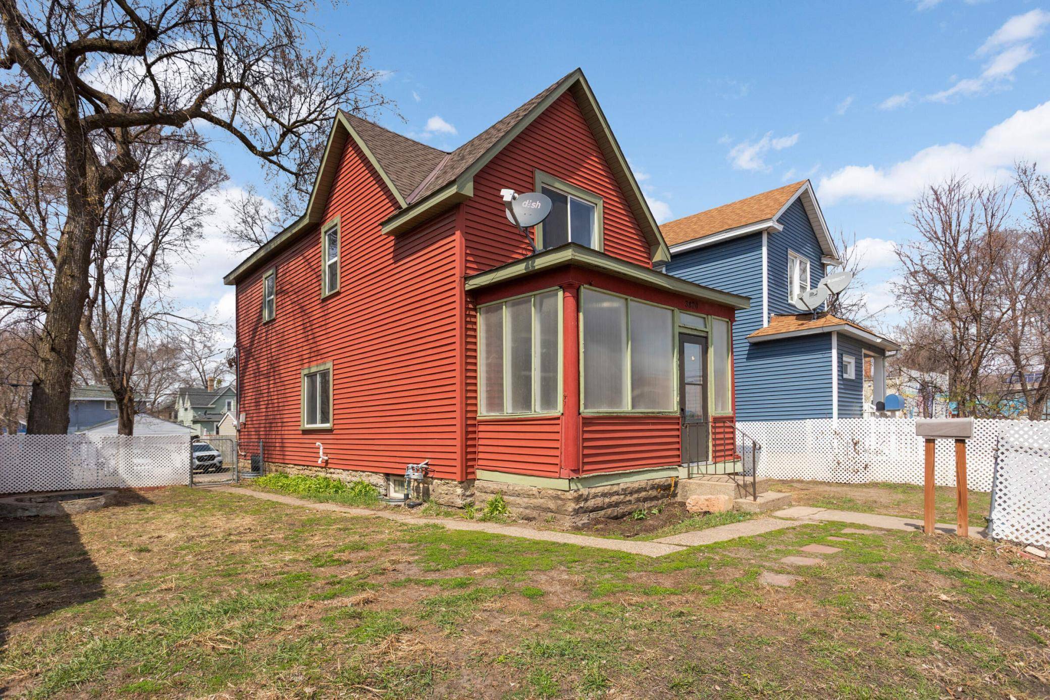 Minneapolis, MN 55409,3820 4th AVE S