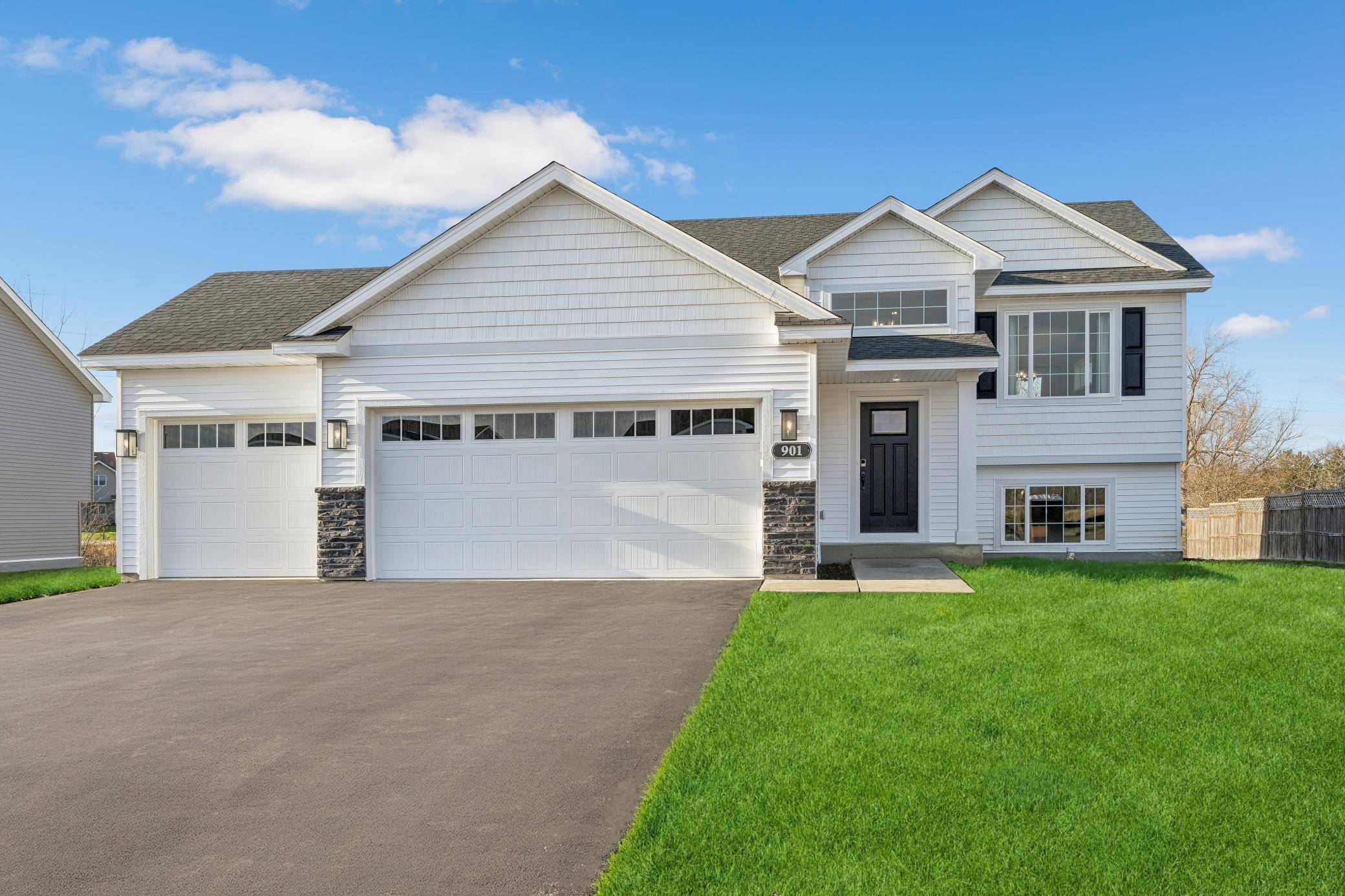 Howard Lake, MN 55349,129 Terning WAY