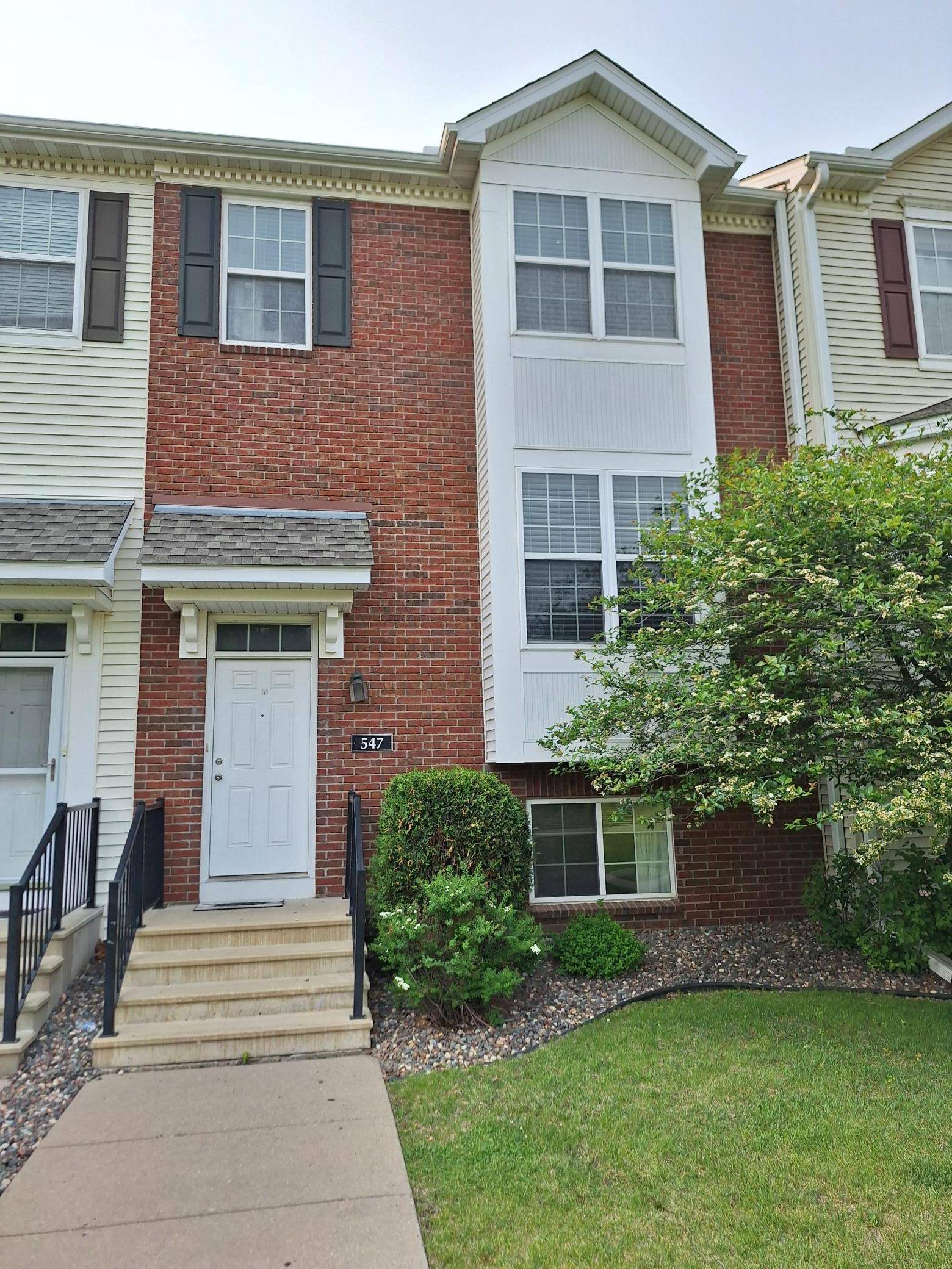 Columbia Heights, MN 55421,547 Lomianki LN NE