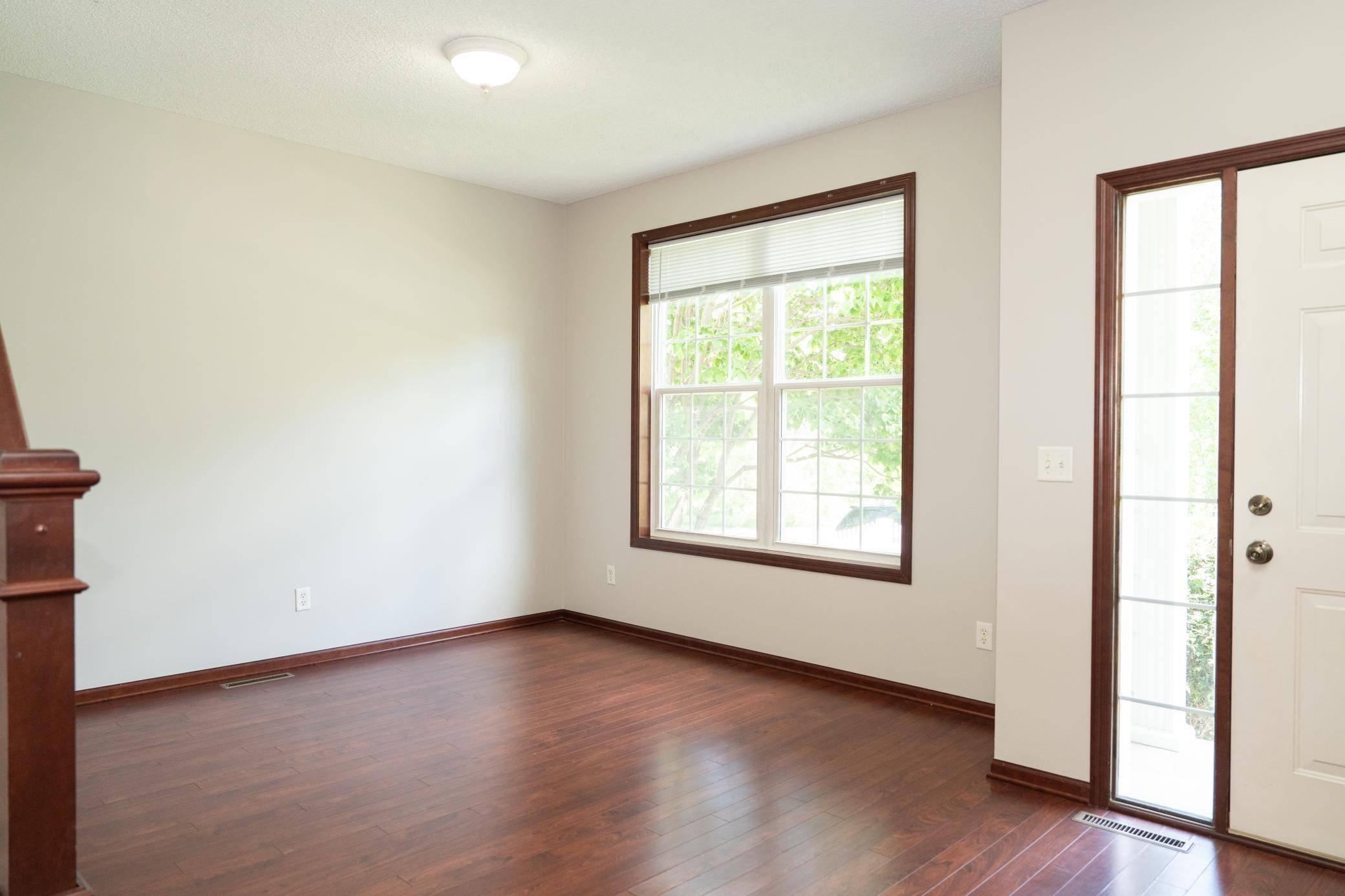 Eden Prairie, MN 55347,9896 Pincherry LN