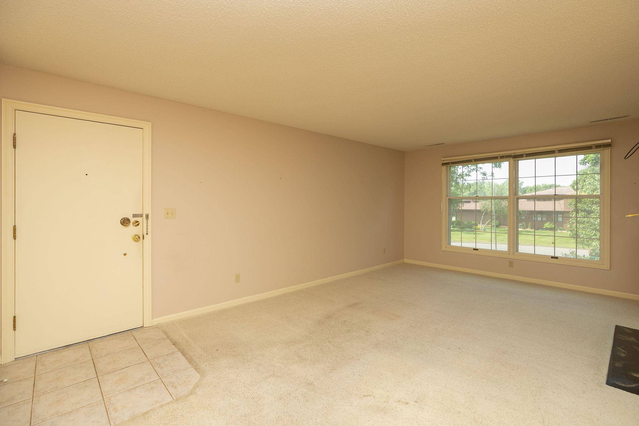 Rochester, MN 55902,2051 Carriage DR SW #2051E