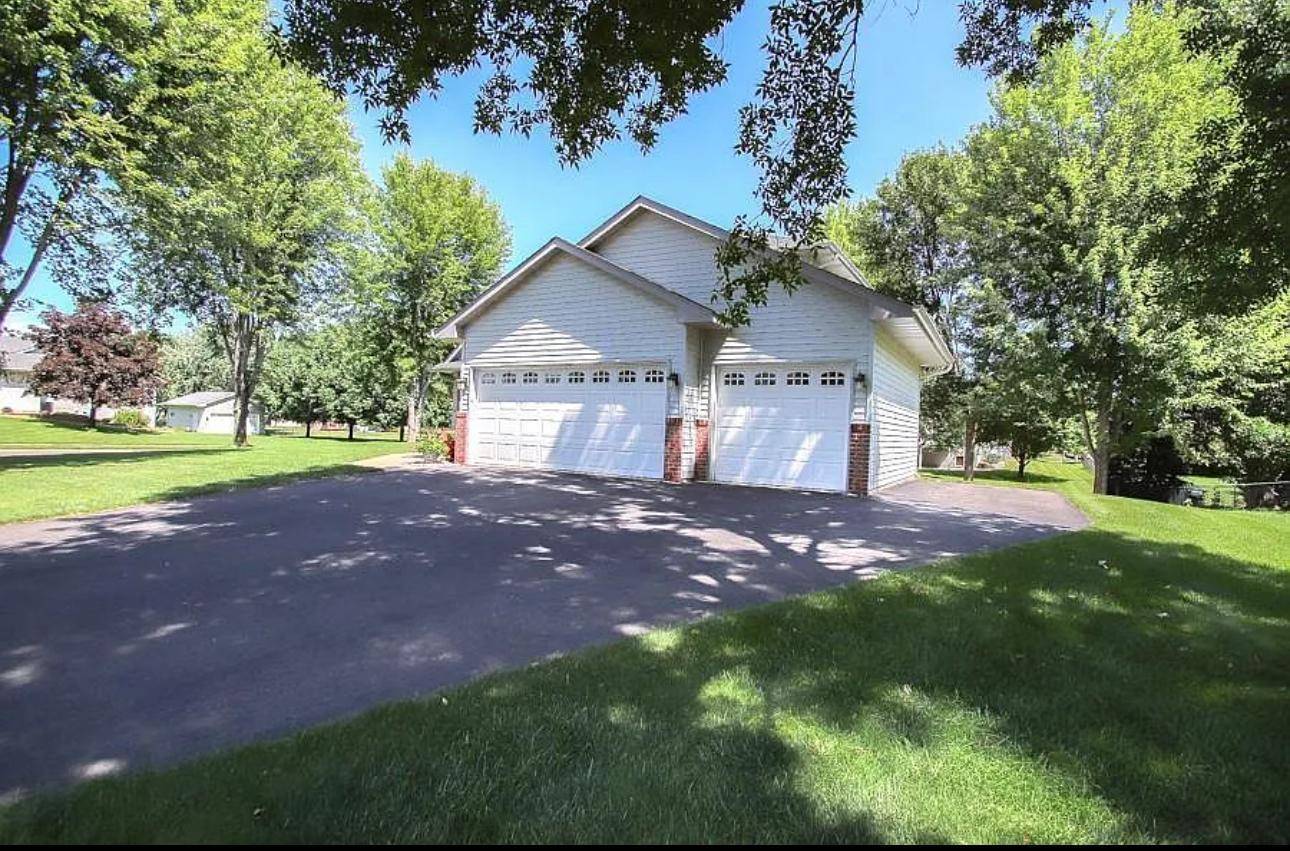 Rogers, MN 55374,23501 Birch CIR