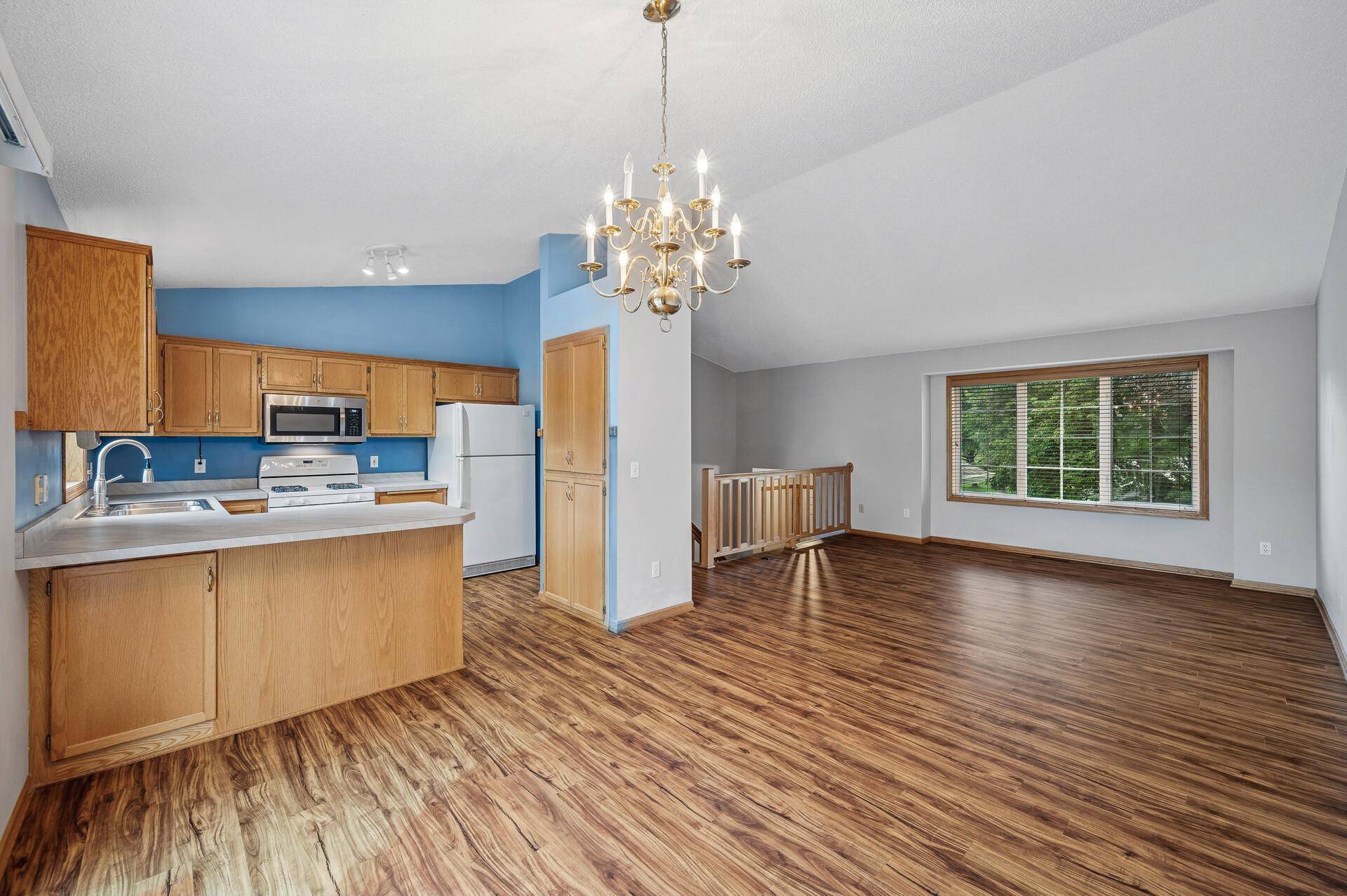 Blaine, MN 55434,850 114th AVE NE