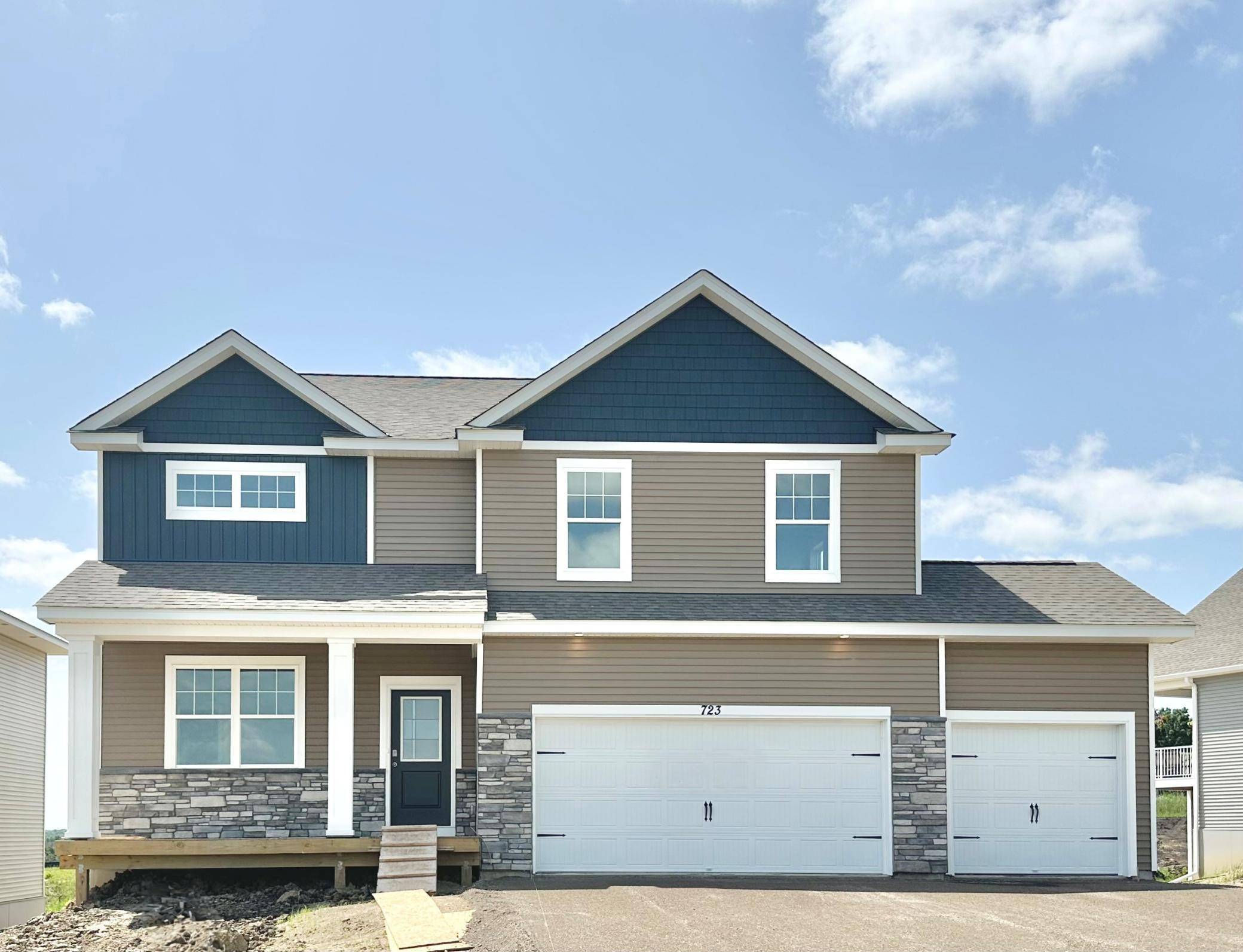 Waconia, MN 55387,723 Winterberry LN