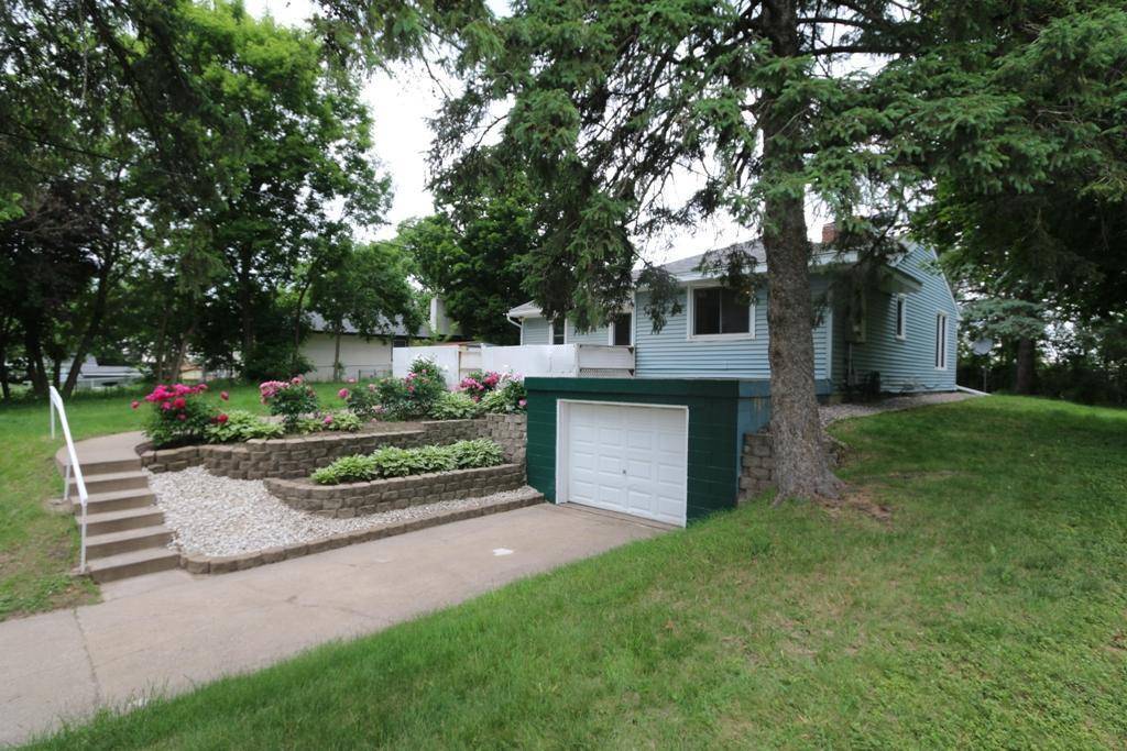 Roseville, MN 55113,1256 Highway 36 W