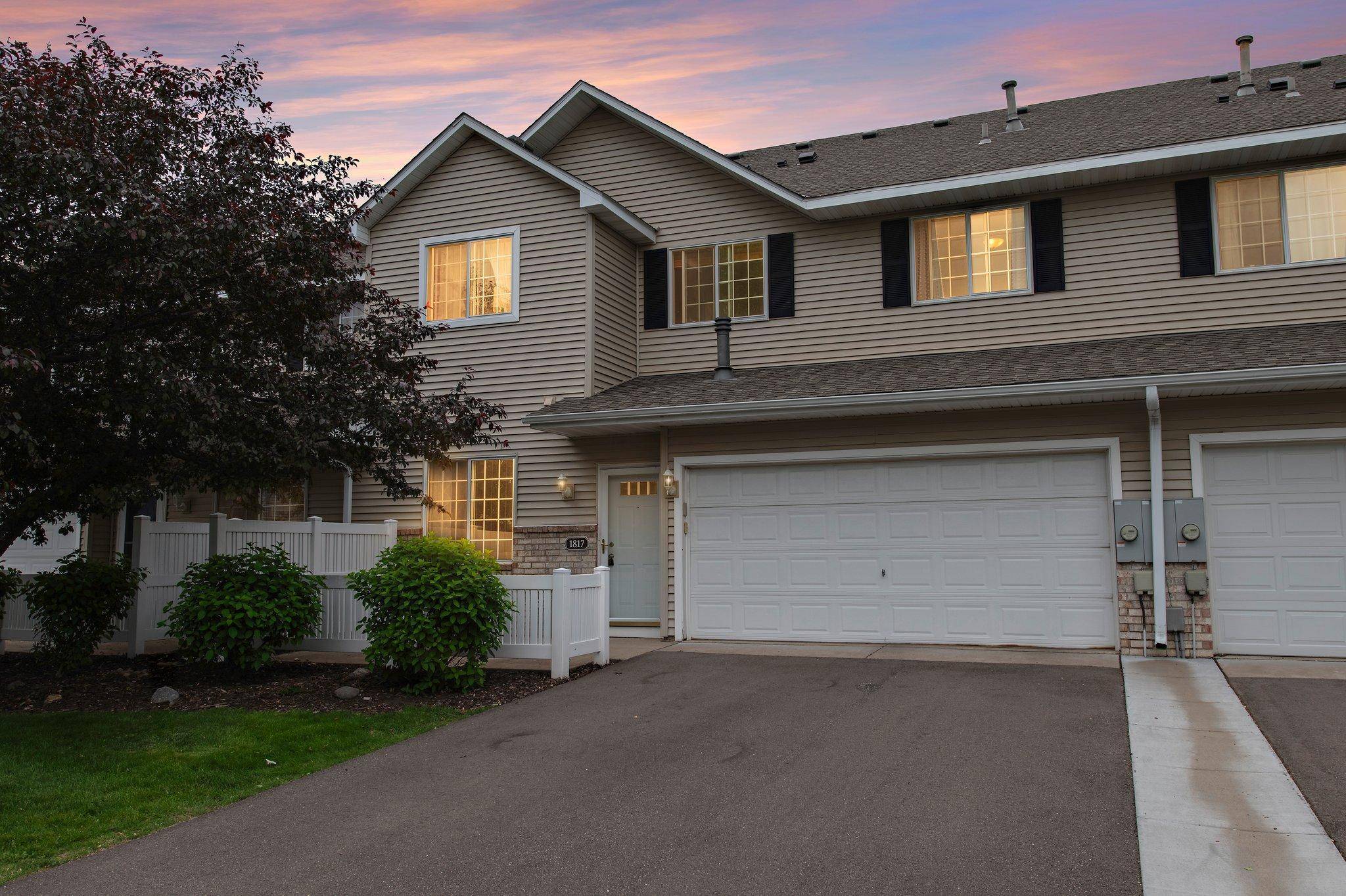 Blaine, MN 55449,1817 111th AVE NE