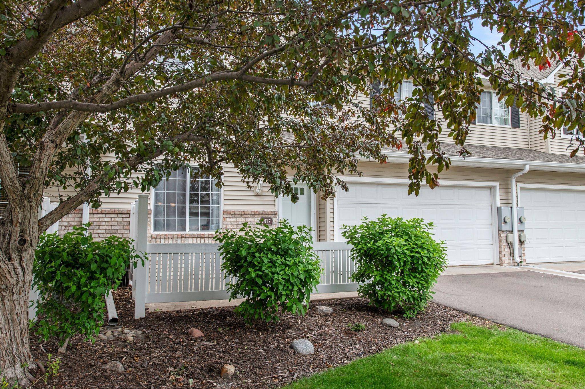 Blaine, MN 55449,1817 111th AVE NE