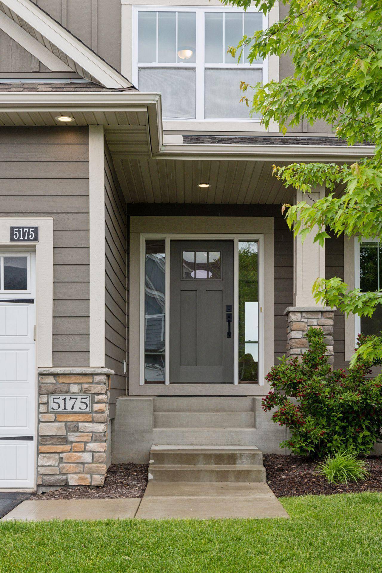 Woodbury, MN 55129,5175 White Star LN