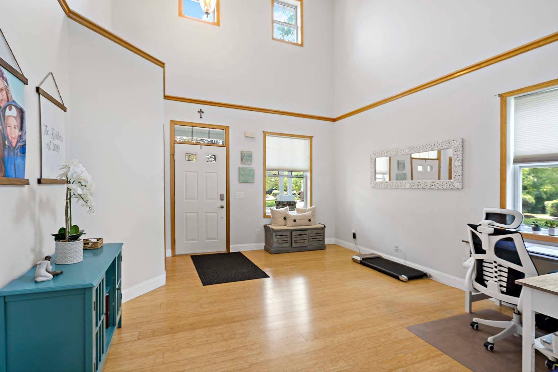 Chaska, MN 55318,810 Newberry LN