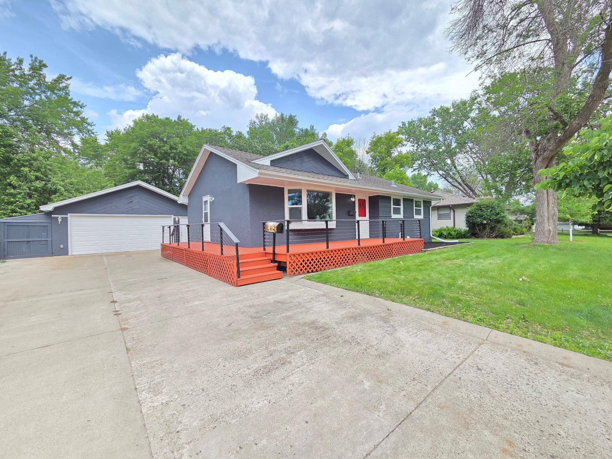 Brooklyn Center, MN 55429,4106 Woodbine LN N