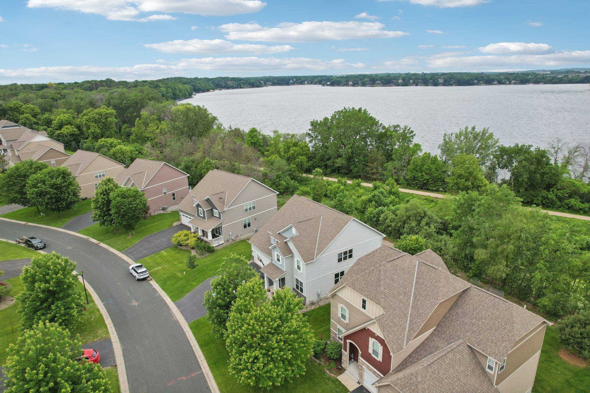 Eden Prairie, MN 55347,18482 Aubrie CT