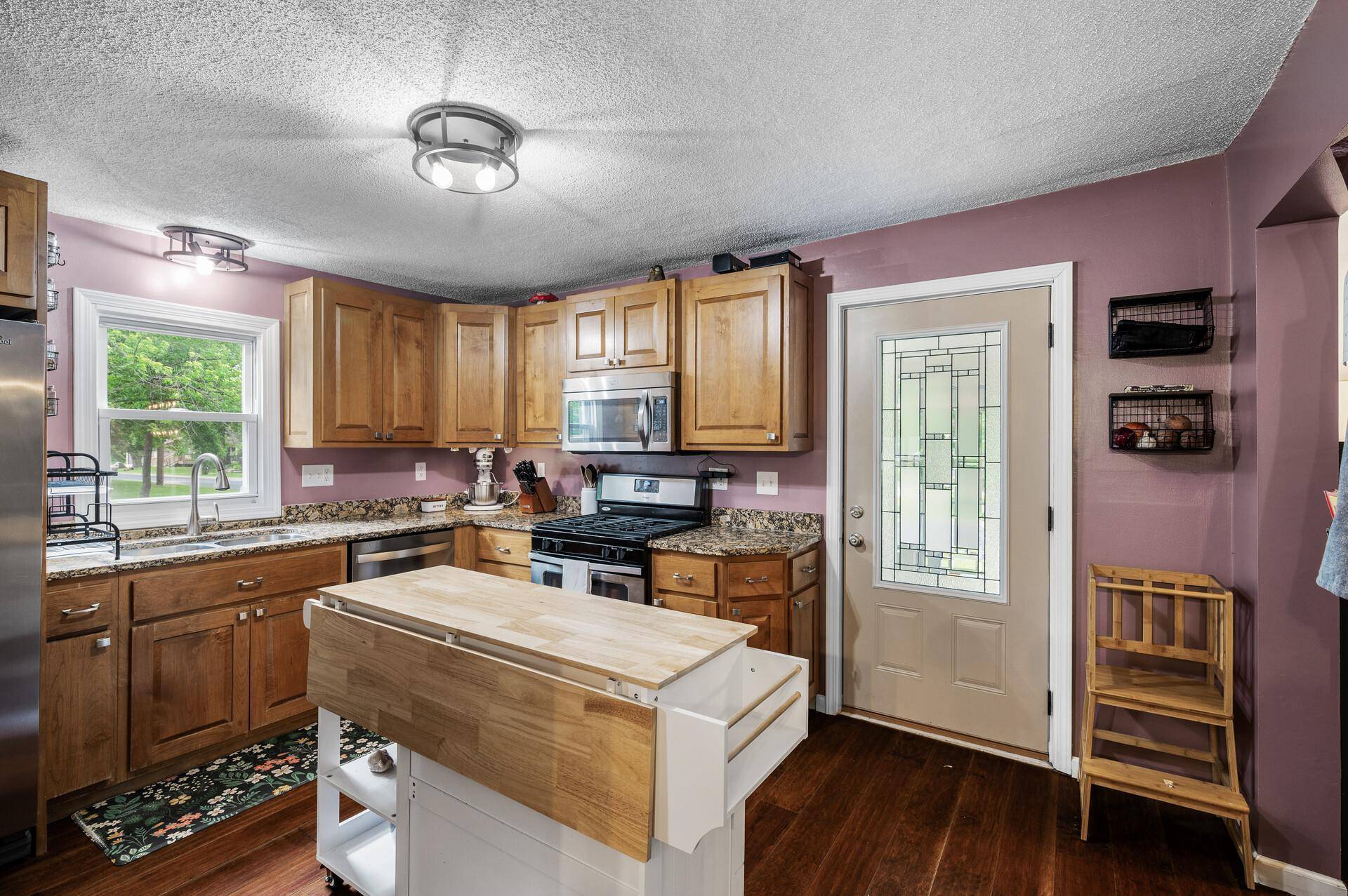 Rockford, MN 55373,6341 Maple ST