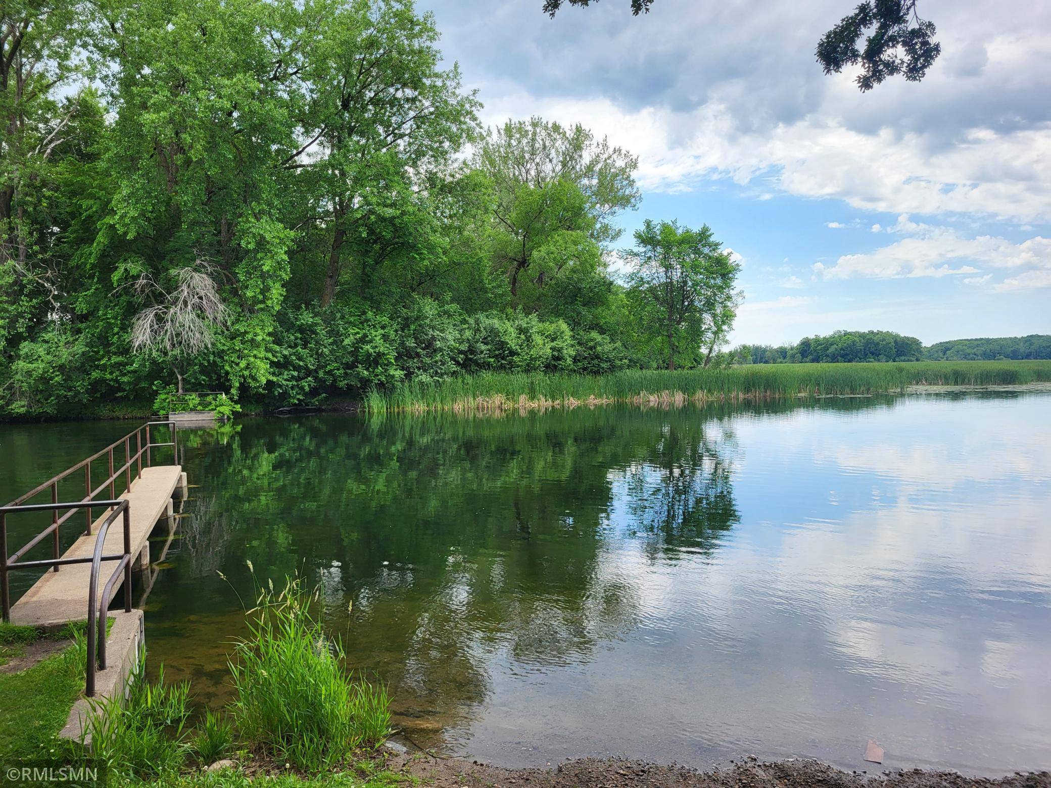 Lynden Twp, MN 55382,318 Alder RD