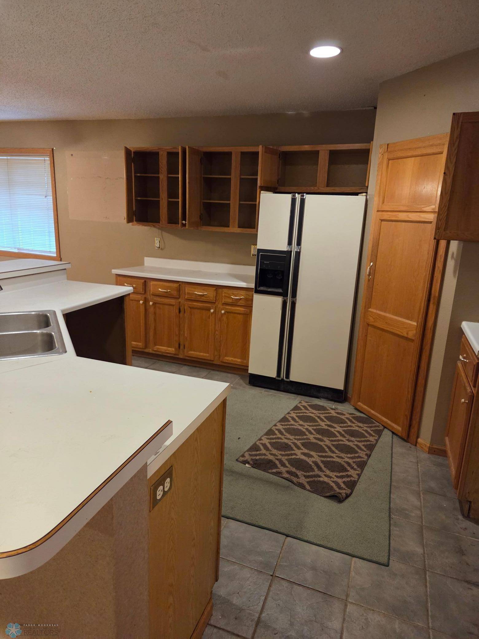 West Fargo, ND 58078,825 12th AVE W