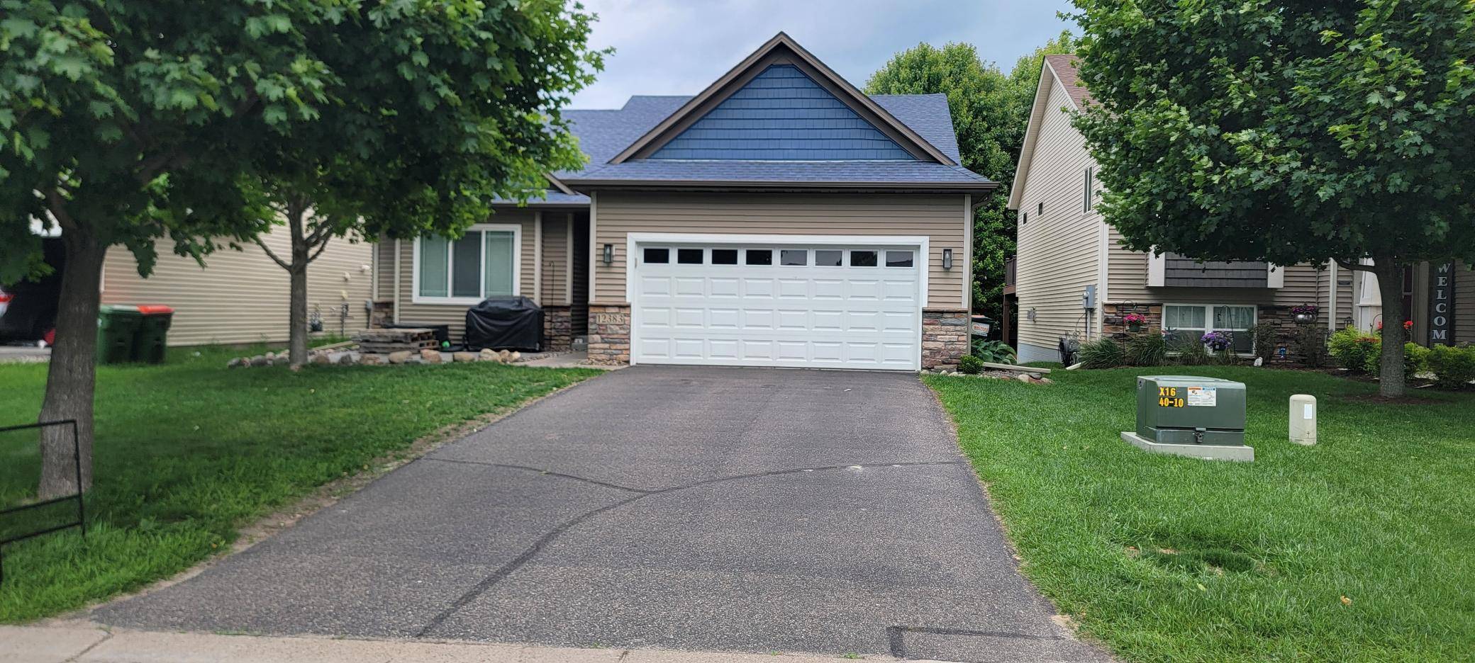 Blaine, MN 55449,12383 Midway CIR NE