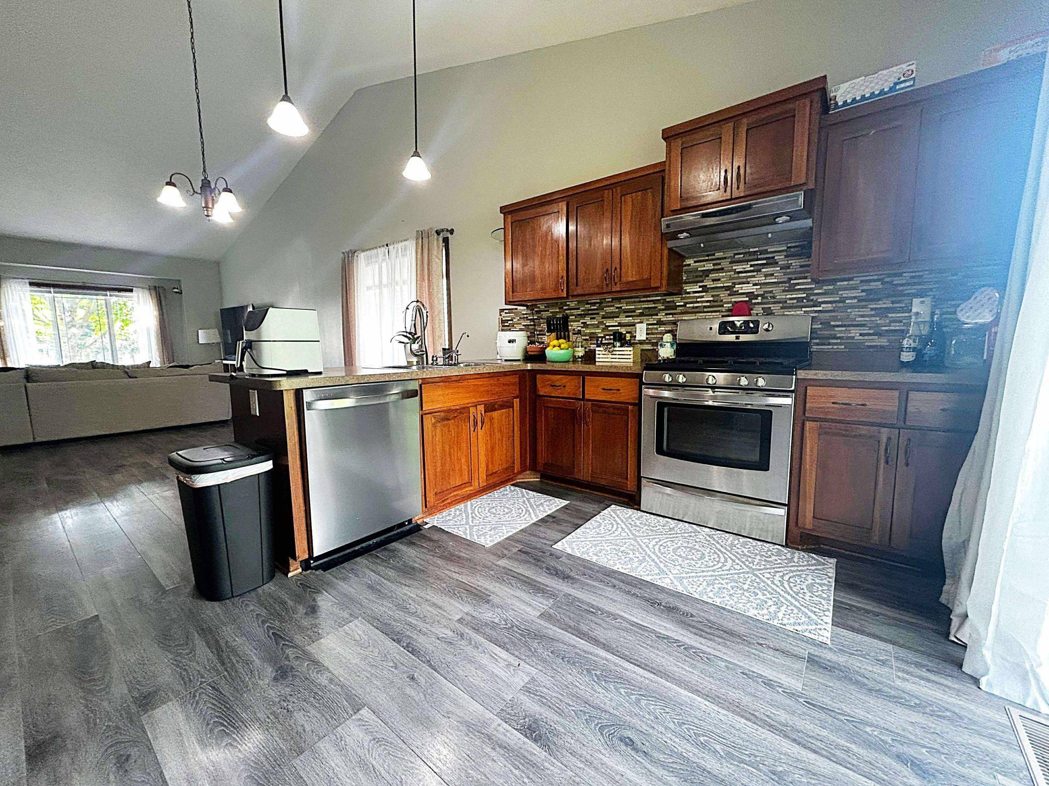 Blaine, MN 55449,12383 Midway CIR NE