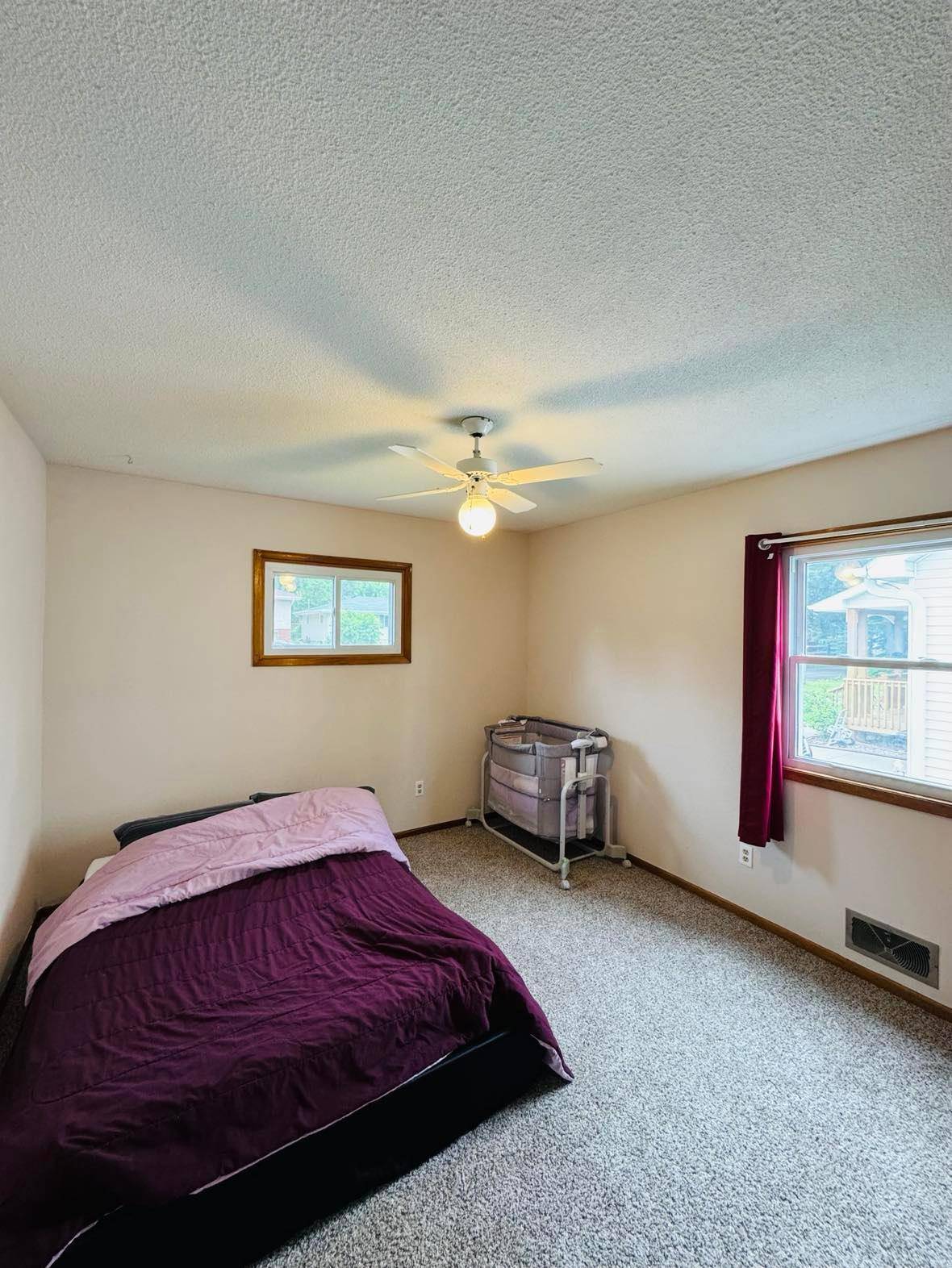 Saint Paul, MN 55106,1267 Etna ST