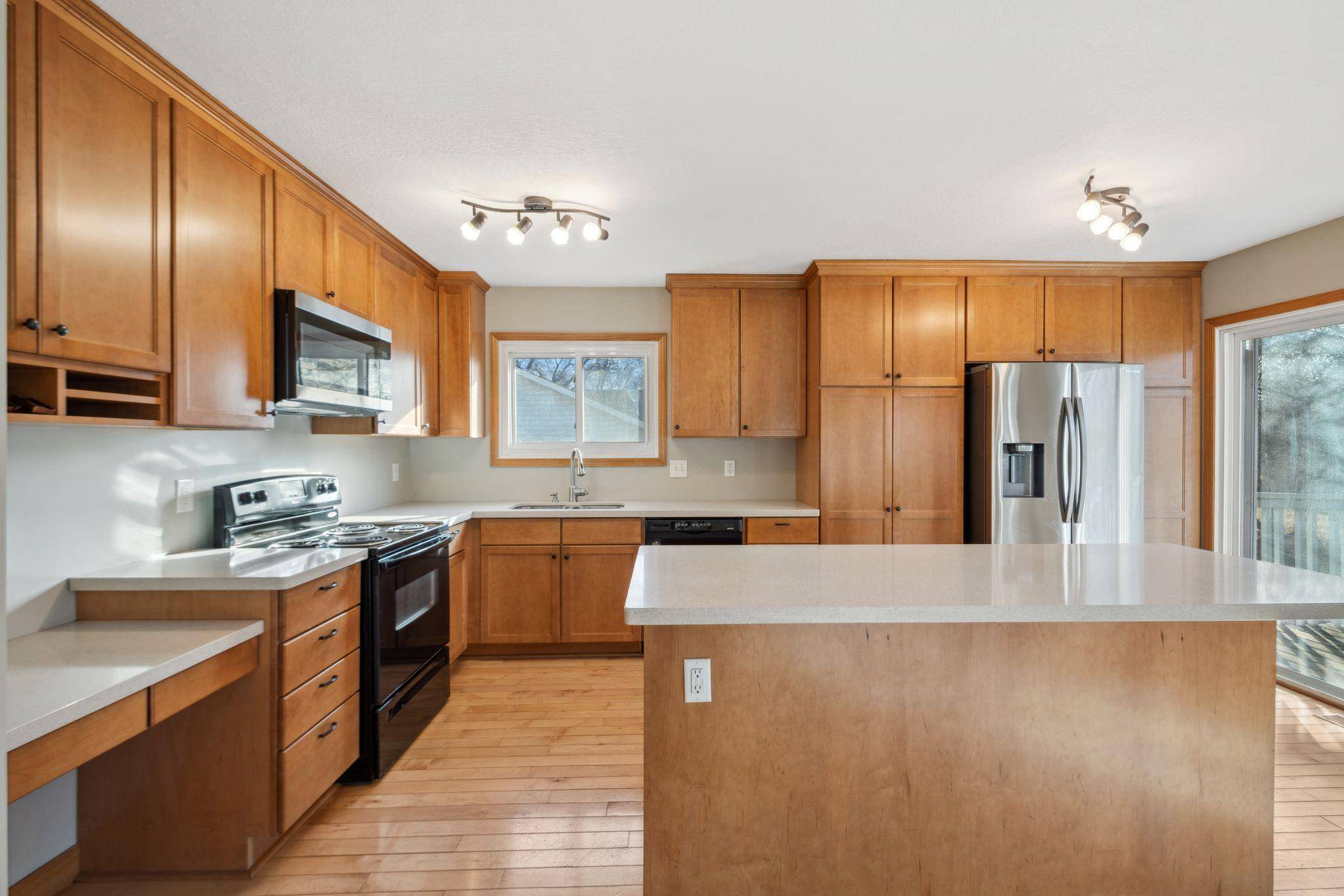 Maple Grove, MN 55369,10561 102nd PL N