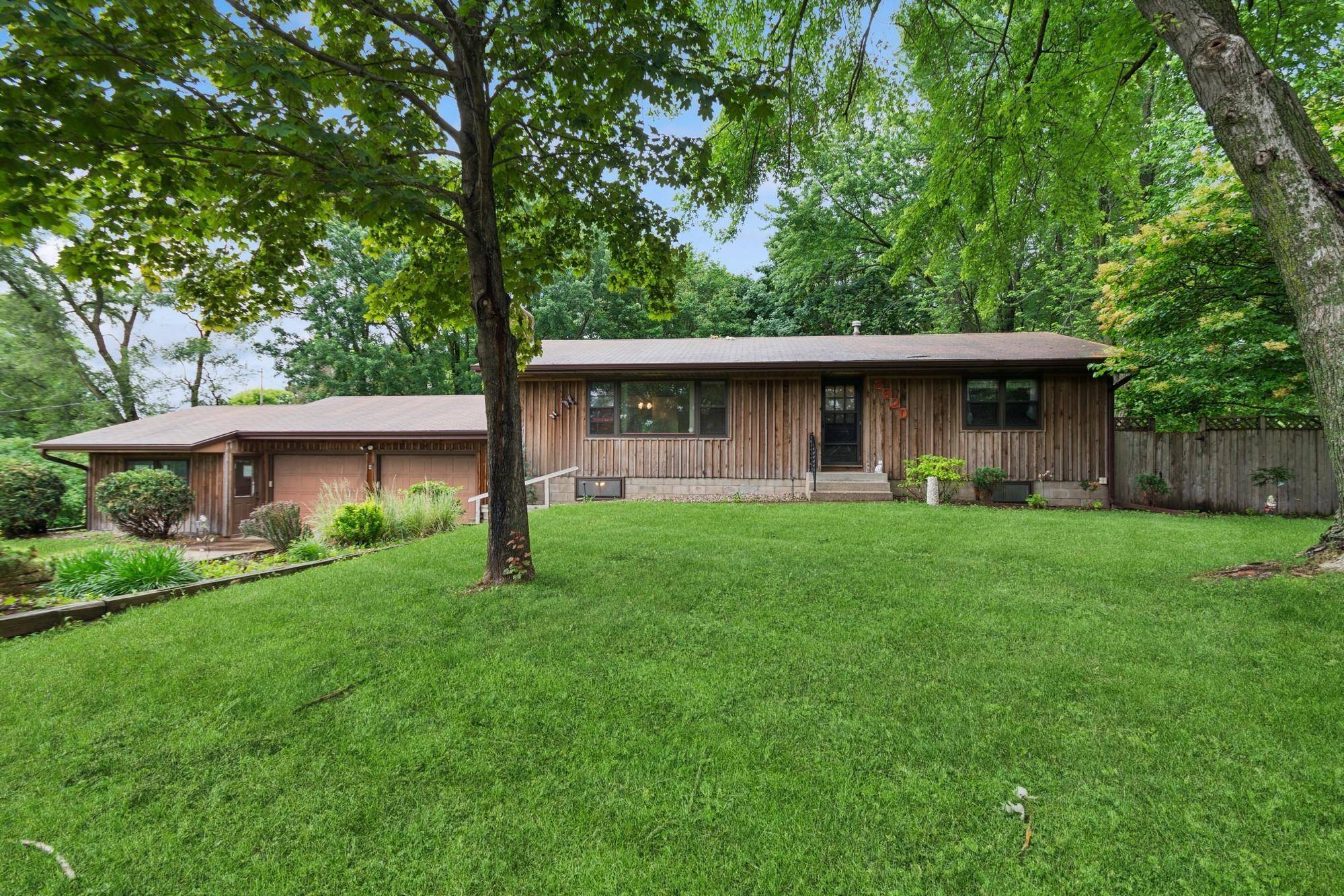 Eagan, MN 55121,2820 Pilot Knob RD
