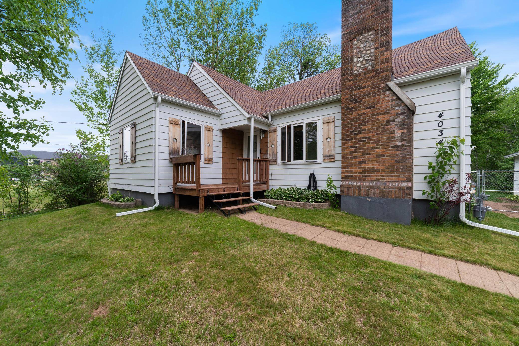 Duluth, MN 55811,4034 Haines RD