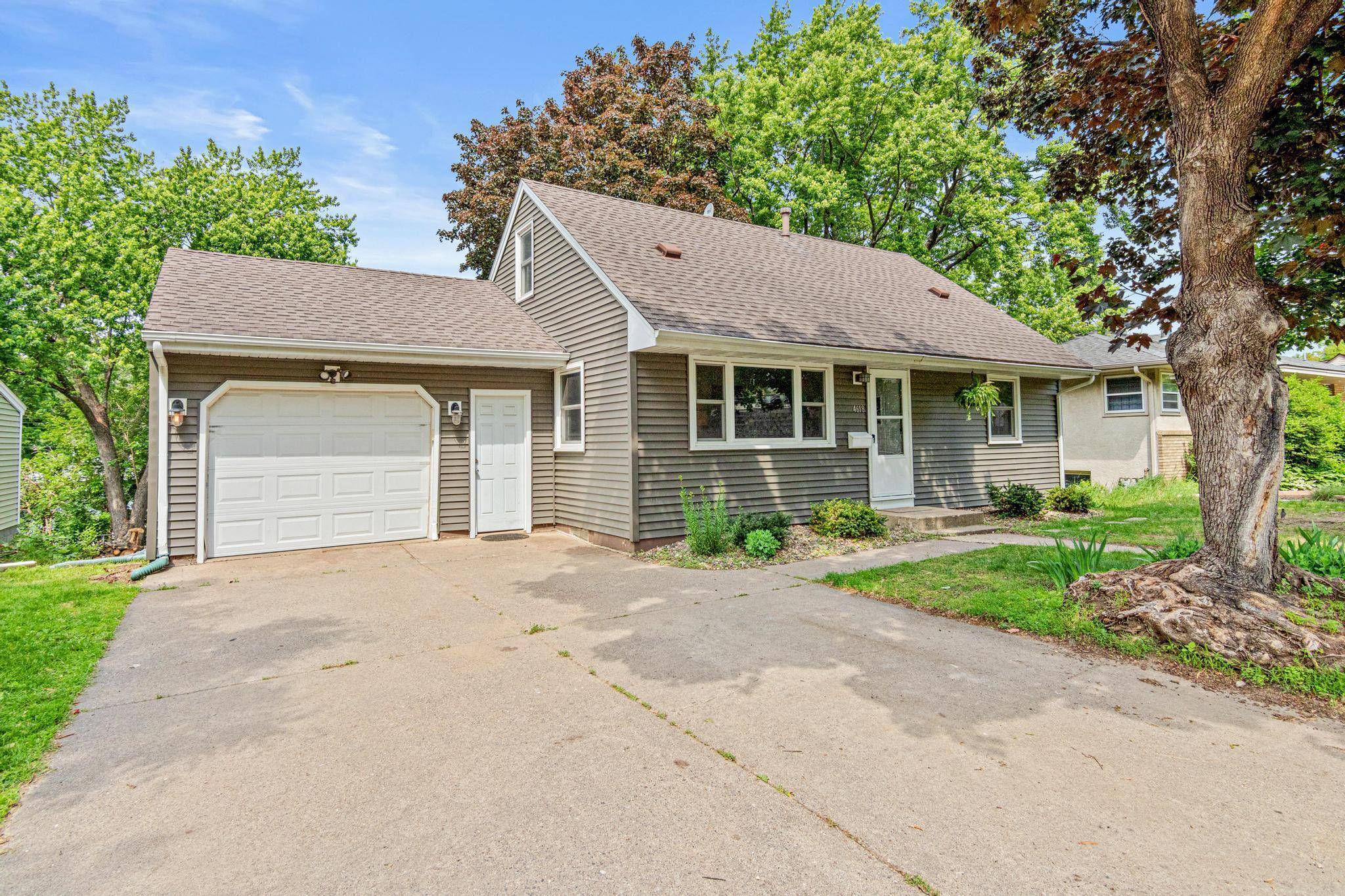 Columbia Heights, MN 55421,4618 Jefferson ST NE